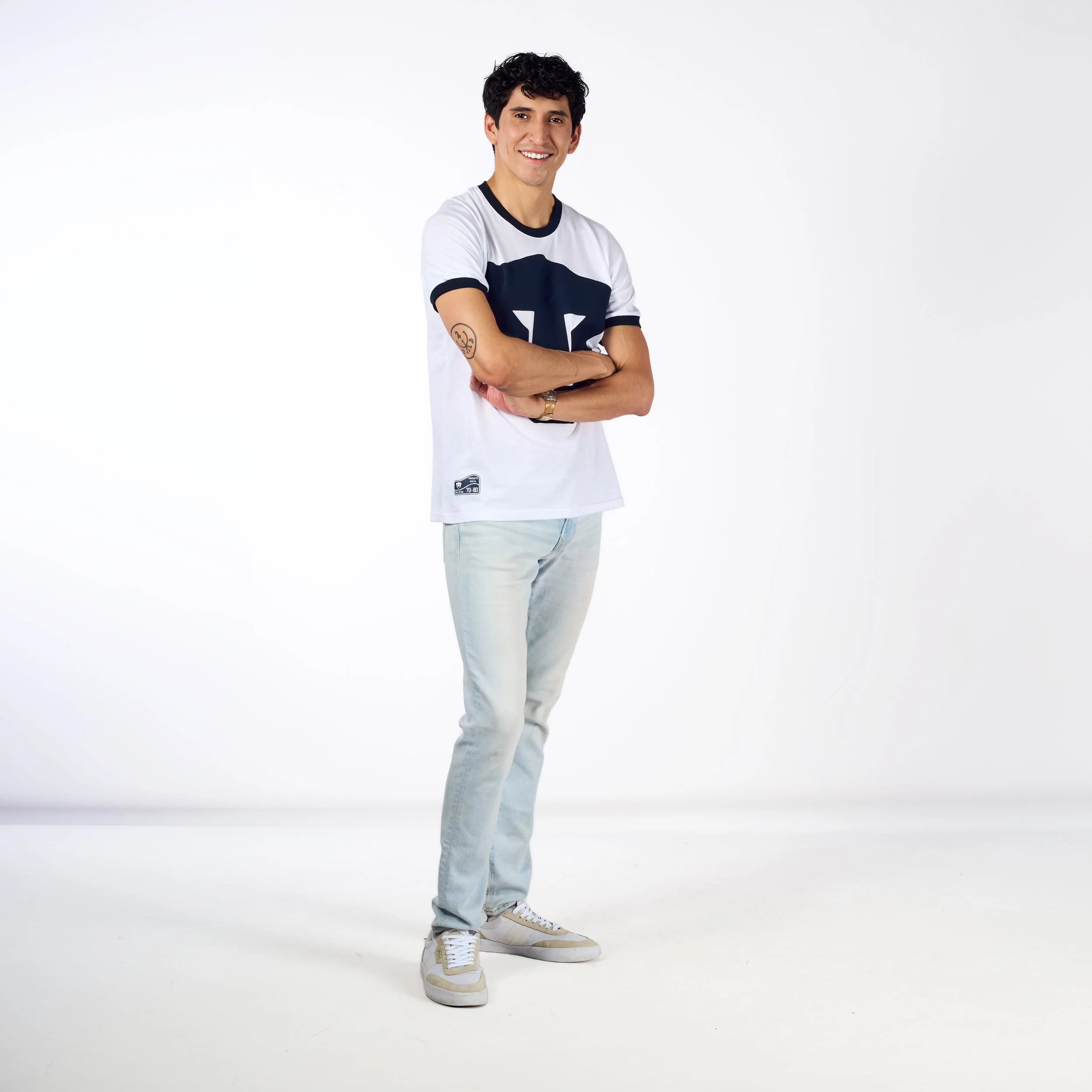 1975-1980 Blanca Manga Corta Hombre Perfil Full.jpg