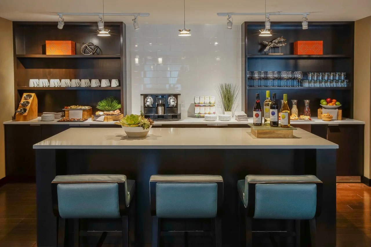 Hyatt-Regency-Aurora-Denver-Conference-Center-P036-Regency-Club-Pantry-1280x1280.jpeg