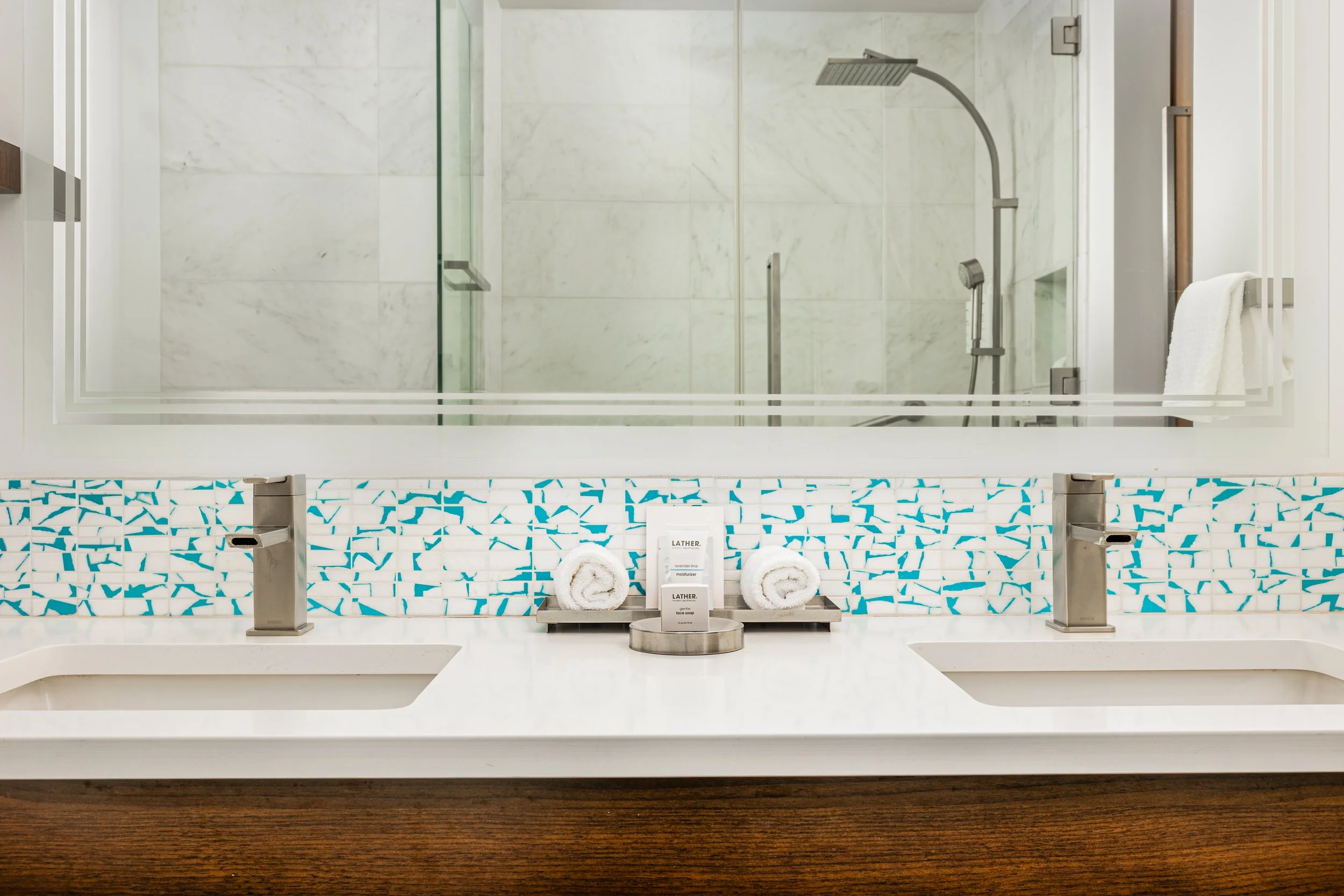2023_Commercial_Hilton_Curio_Art Hotel_Denver_For Web- (6).jpg
