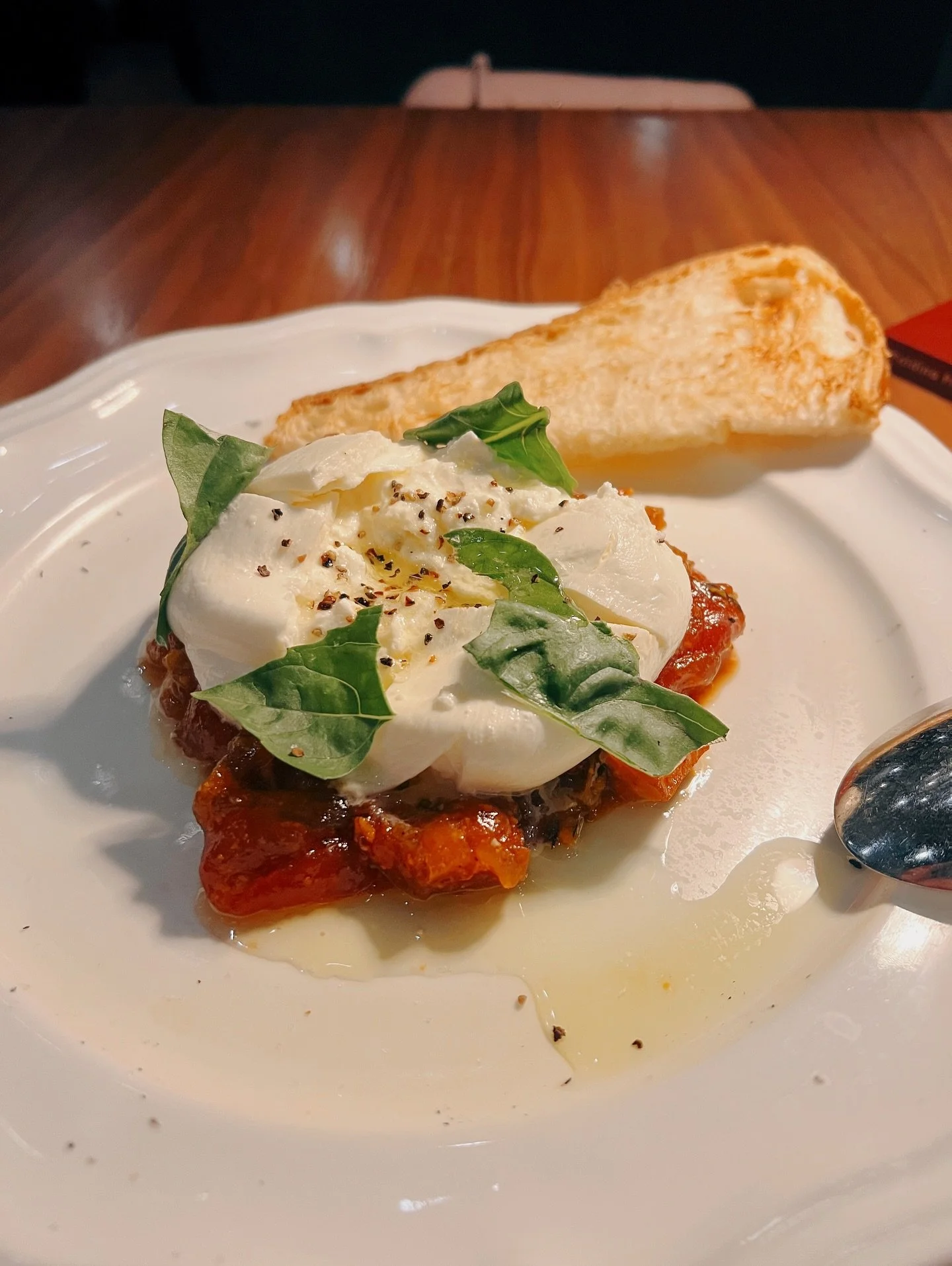 I was charmed by the branding of Ai Pazzi (newly opened at the JW Marriot early last month) and immediately needed to check it out. A good font isn&rsquo;t everything, but I often find that restaurants that are thoughtful with their design are often 