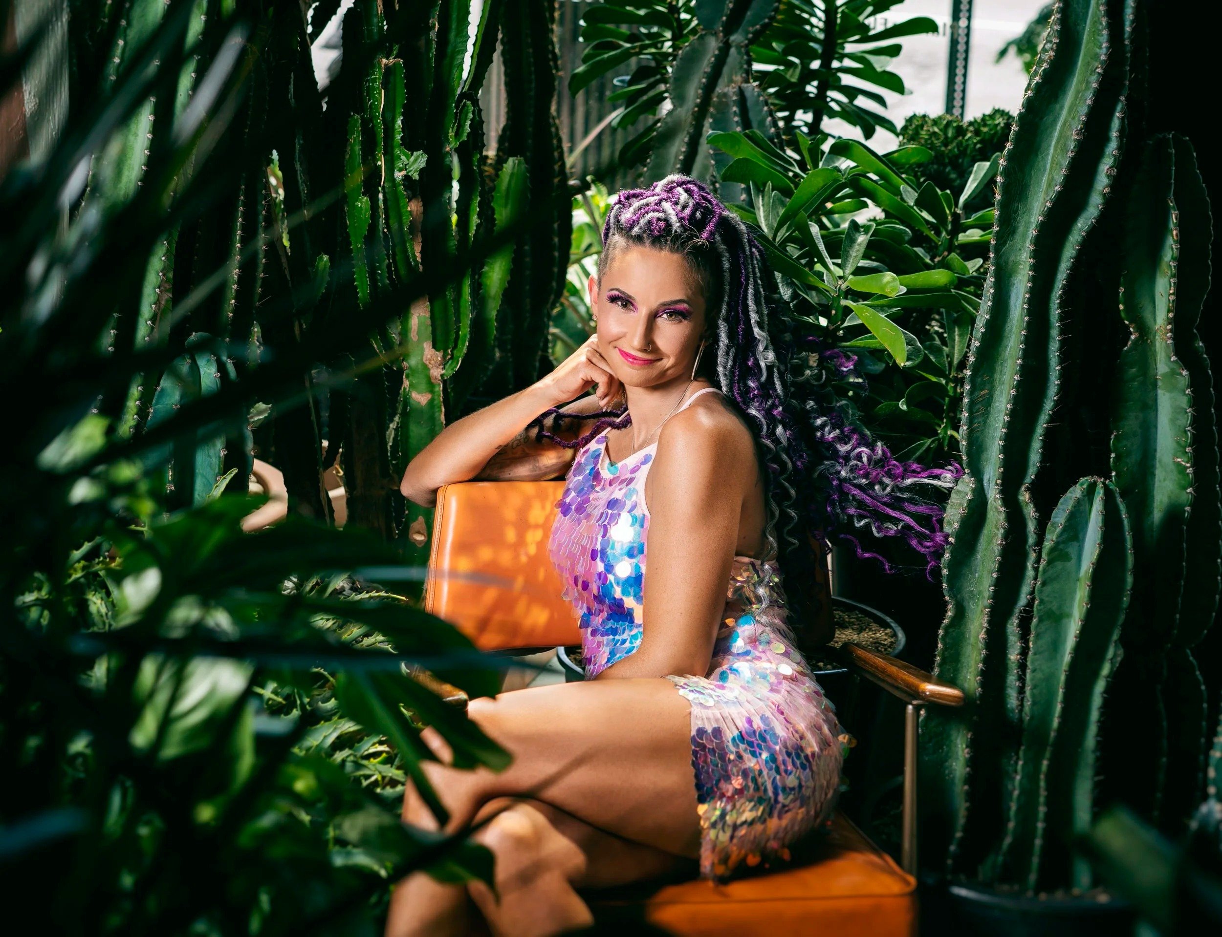 woman posing straight to the camera