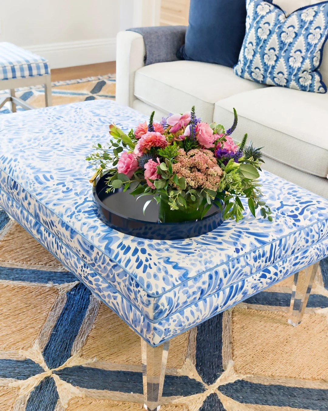 Packing away the holiday sparkle and easing back into everyday life over here&hellip; but ya&rsquo;ll know I&rsquo;ll never pack away color and pattern 😉.

When it&rsquo;s done intentionally, it never goes out of style, season to season, year after 