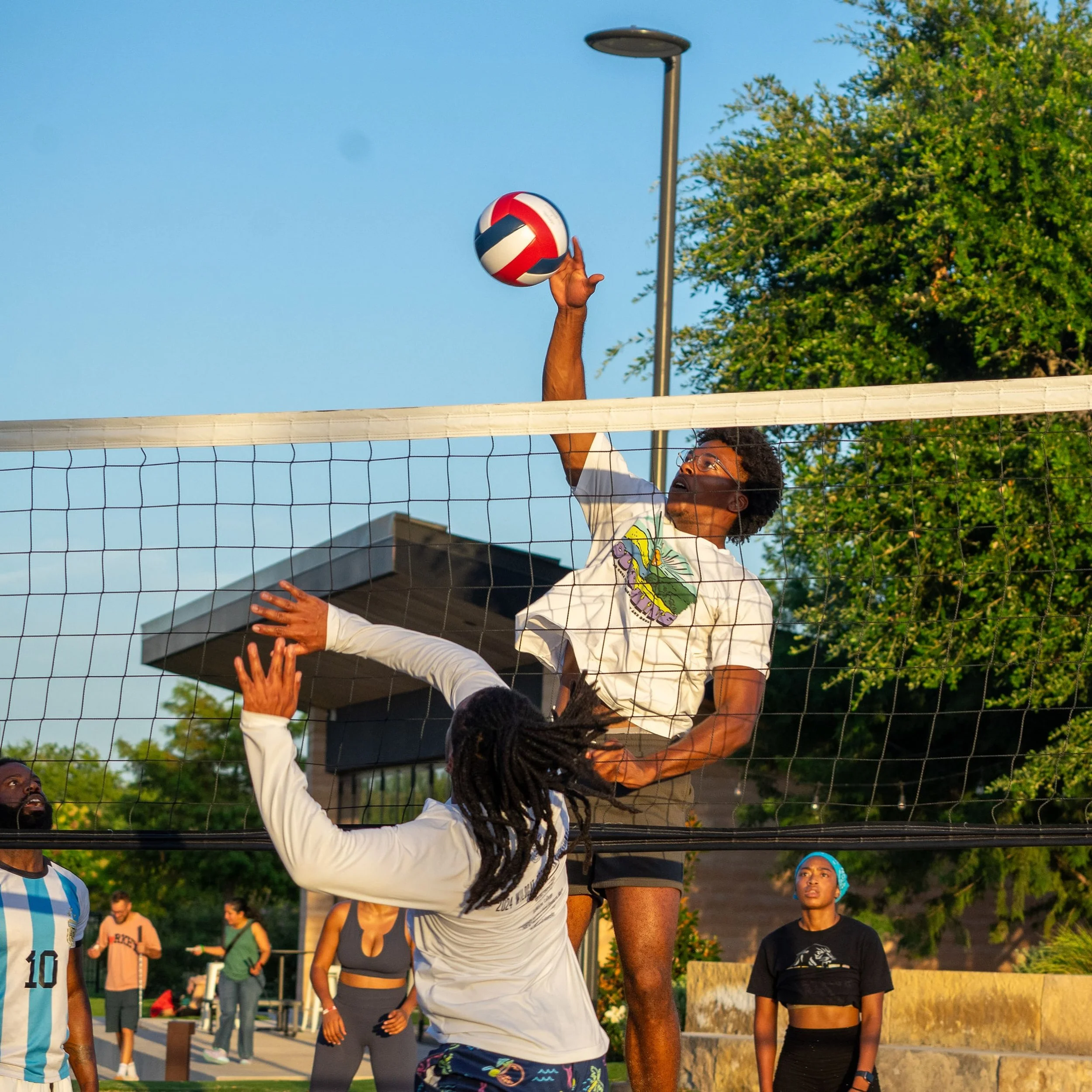 More photos from our volleyball event last week at @popstroke. Thanks @bryana.rodriguez1 for having us out! 

Think we&rsquo;ll run it back for August. We&rsquo;ll let yall know the details once it&rsquo;s finalized 

📷 @cozycade on the photos