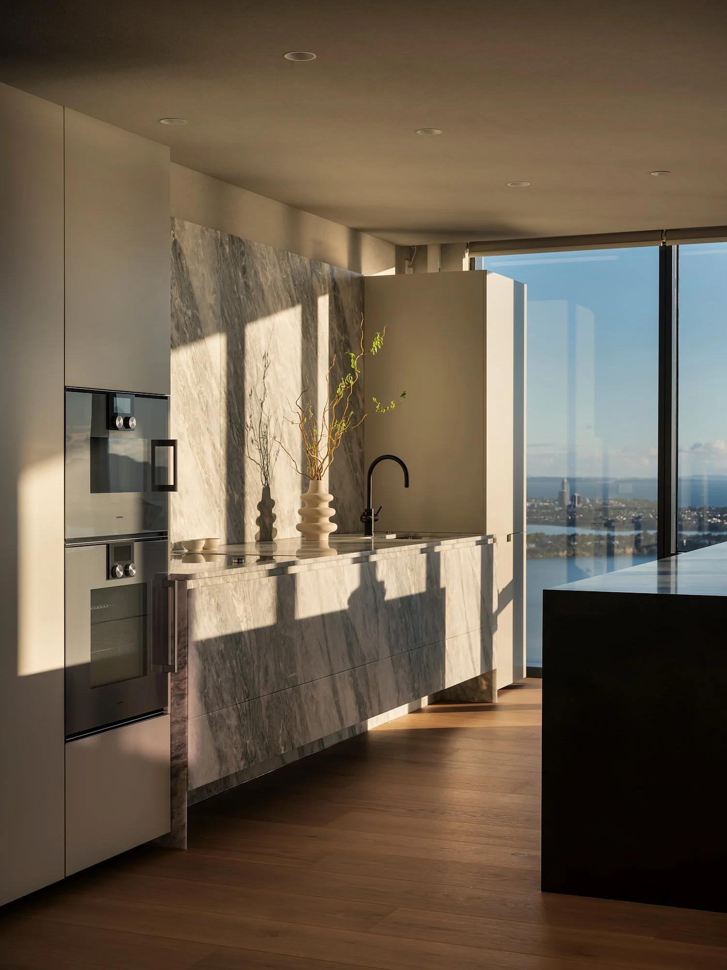 The-Pacifica-Penthouses-Sky-High-Luxury-Living-Project-Feature-The-Local-Project-Image-11.jpg