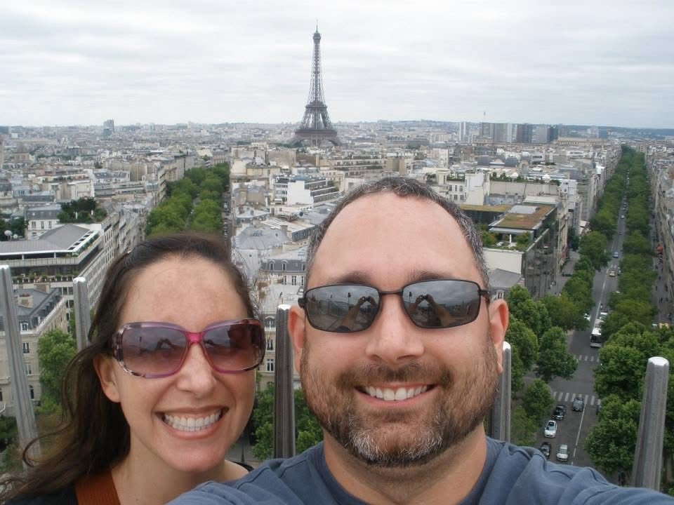 selfie in front of Eifel tower
