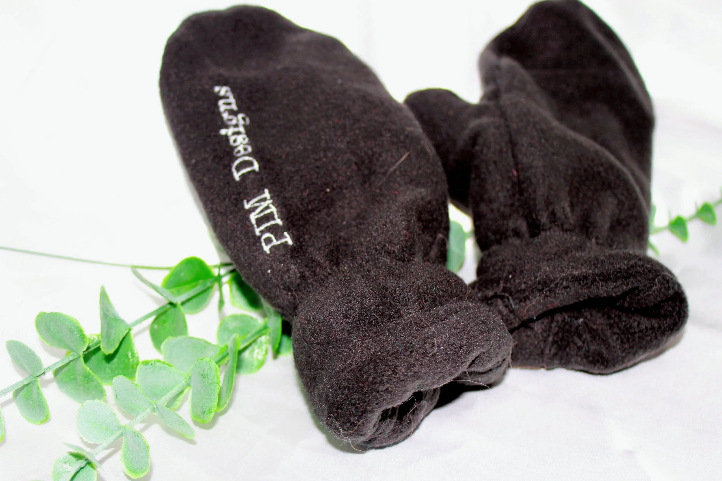 Fleece Mittens – Warm, Soft & Cozy for Everyday Winter Wear