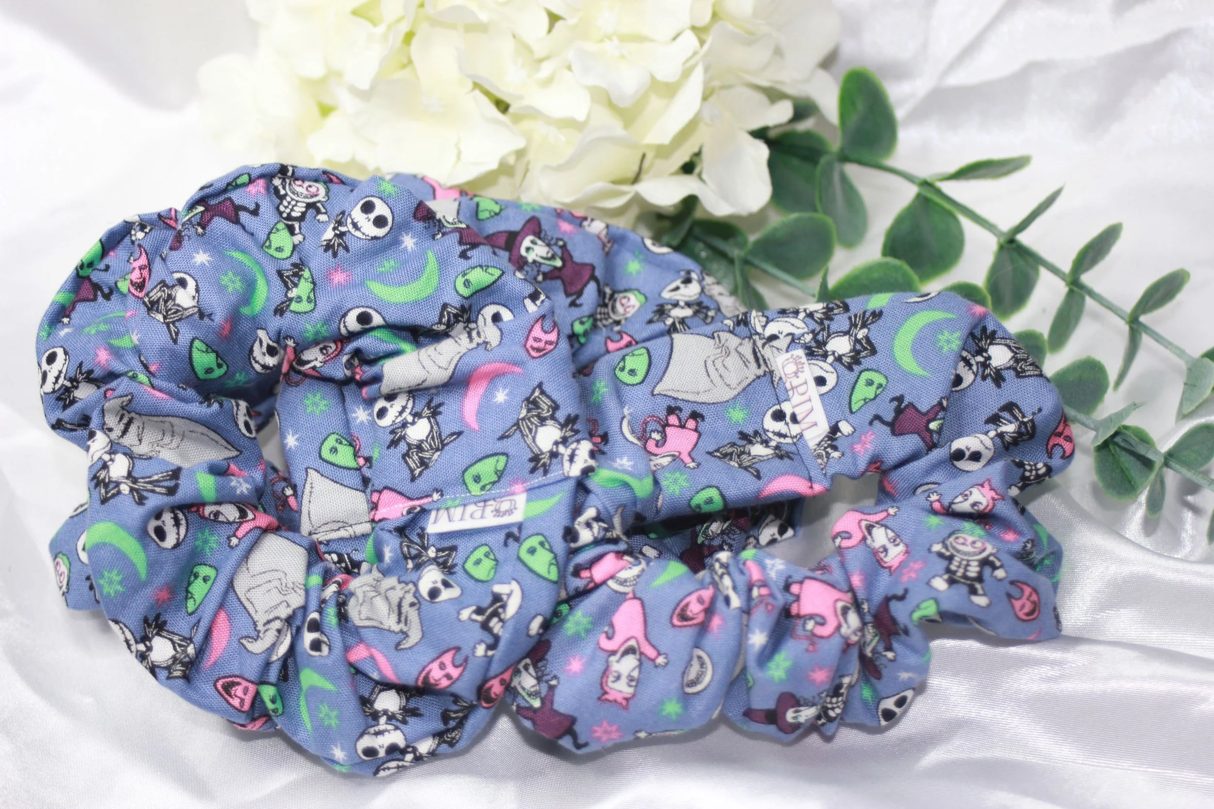 Spooky Holiday-Inspired Scrunchie – Halloween & Christmas Hair Accessory