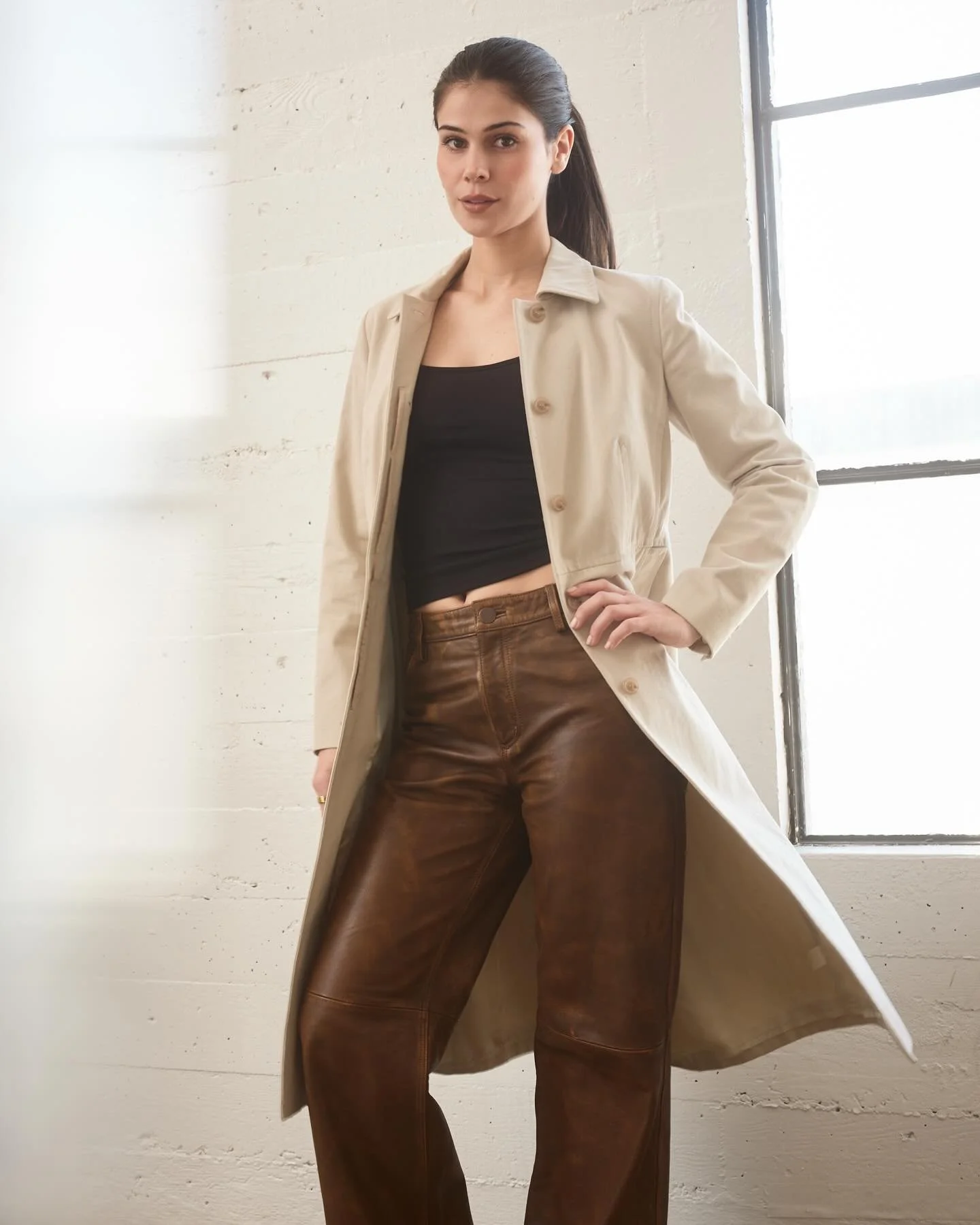 Isabella in LA

@isabellammartini @opt1models #trenchcoatstyle