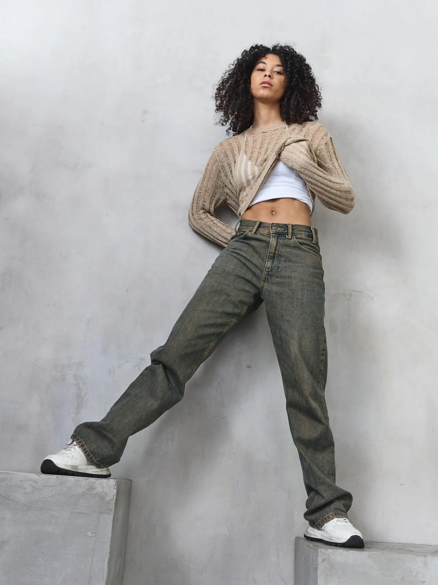 @kaiiikane in @zara jeans

@opt1models @dayglowstudiosla #denimphotographer #lafashionphotographer #bayareaphotographers #ecomphotography #studiofashionphotography