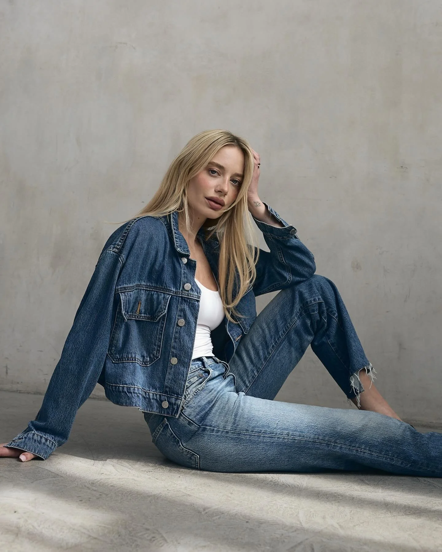 @sonyaesman in @guessjeans 

@guess @opt1models @dayglowstudiosla #denimphotographer #studiophotographer #sffashionphotographer #bayareaphotographer #lafashionphotographer
