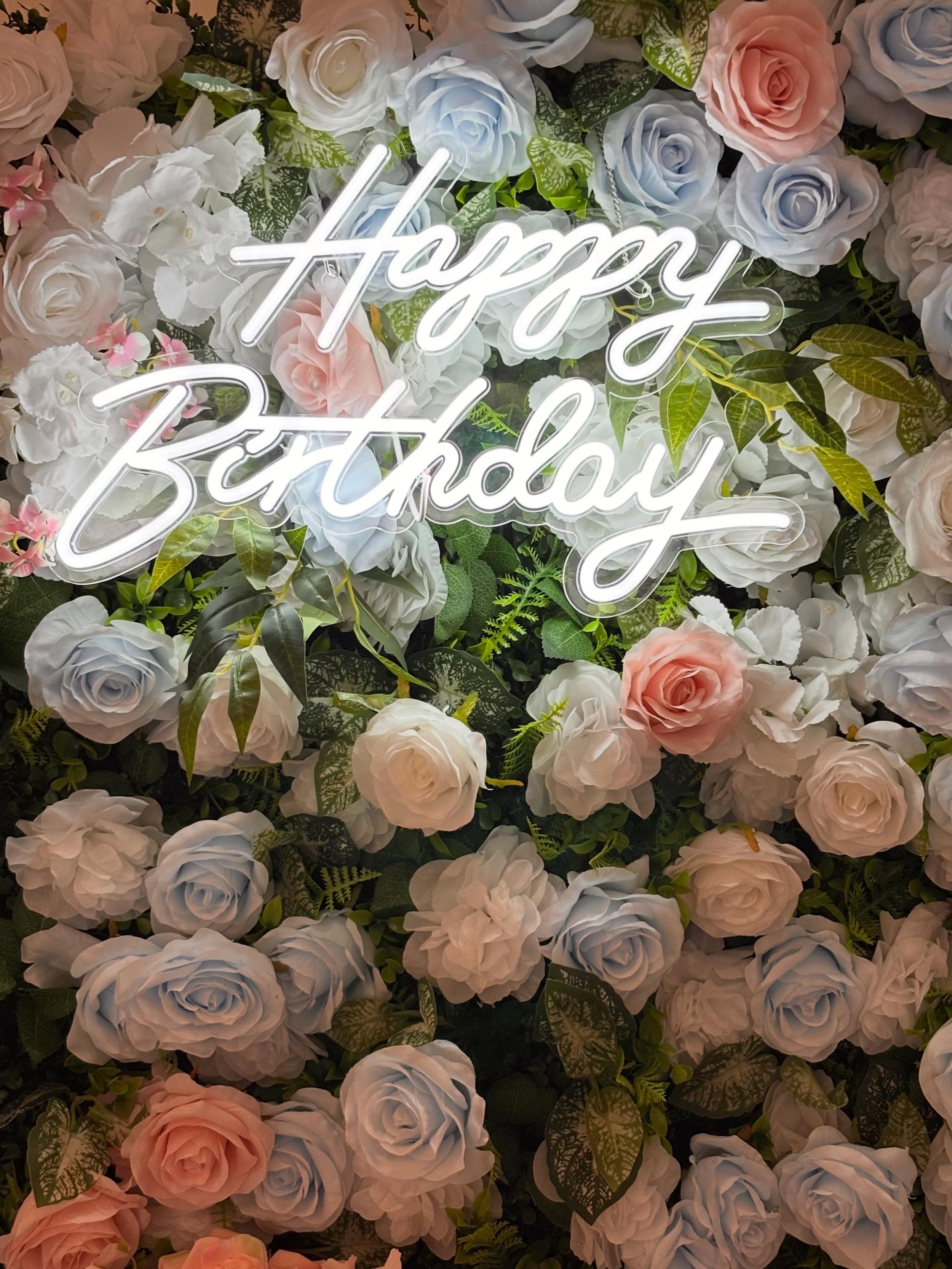 Soft florals + glowing neon = the perfect birthday backdrop ✨🌸

We loved setting up the Heirloom Garden beautiful flower wall for a special birthday celebration this weekend! 

Perfect for birthdays, baby showers, bridal showers, weddings; and all t