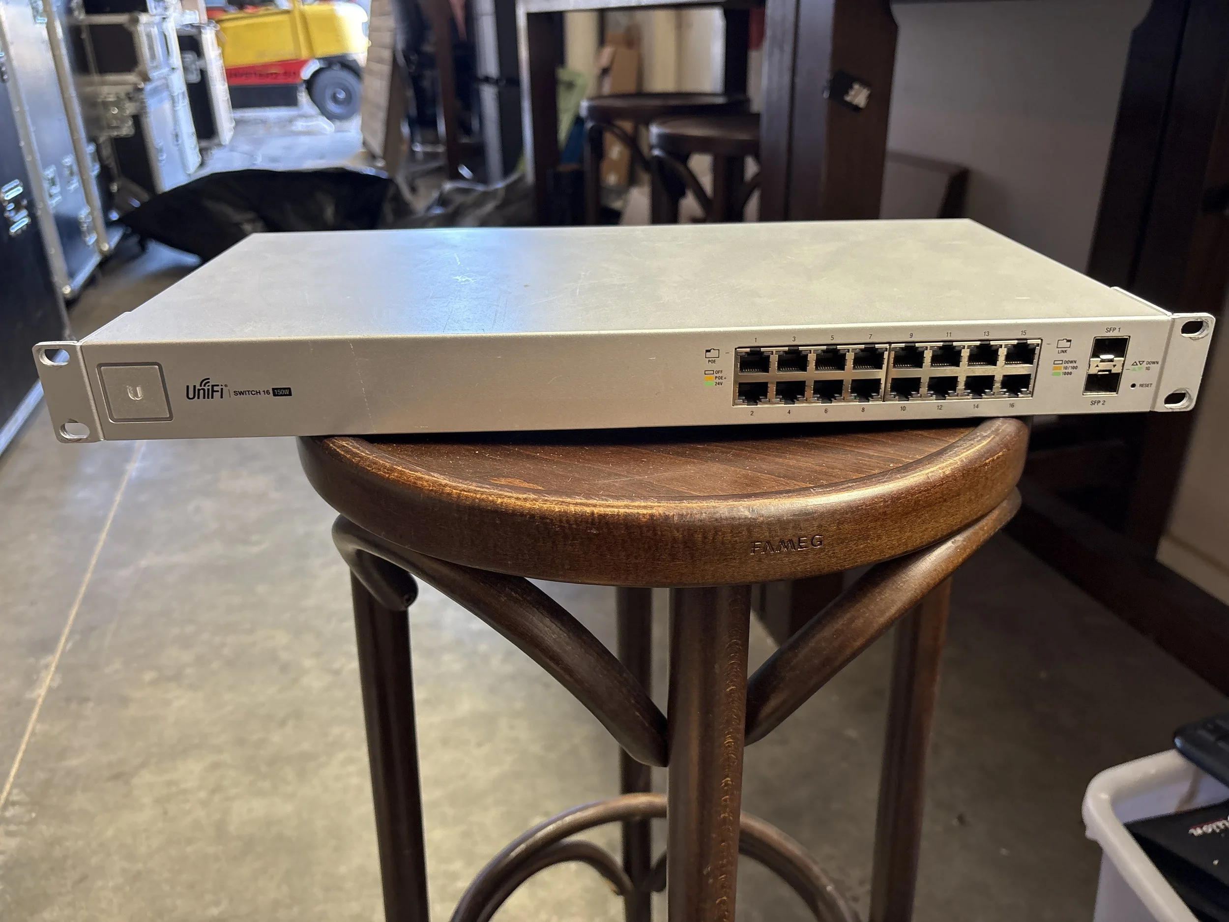 Unifi Switch 16 150W ( 5 in stock )