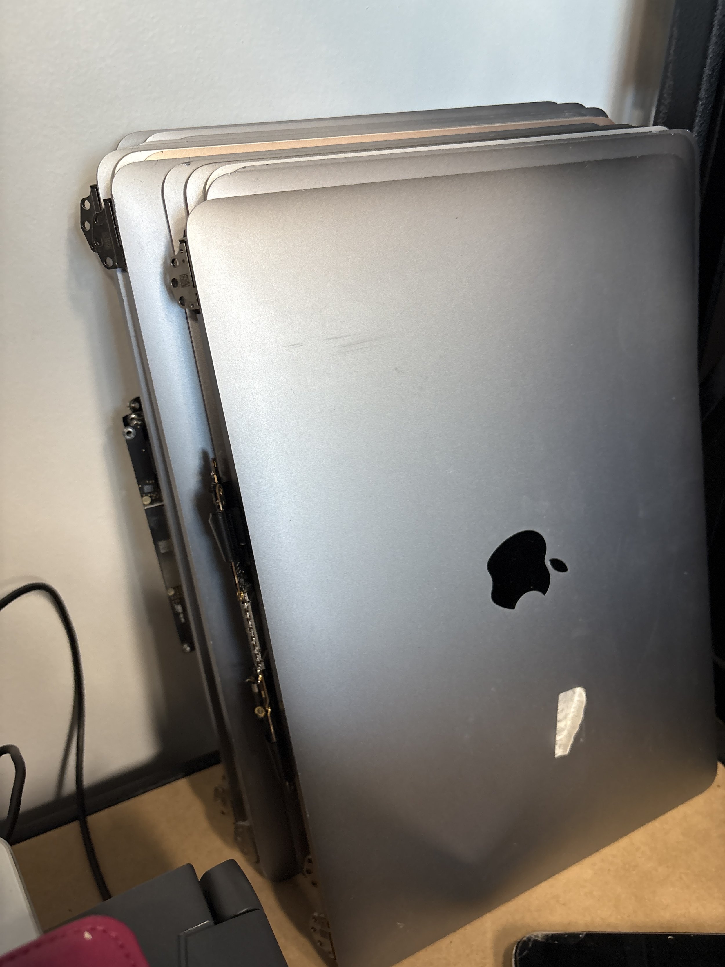 MacBook Pro/air bulk screens for repair