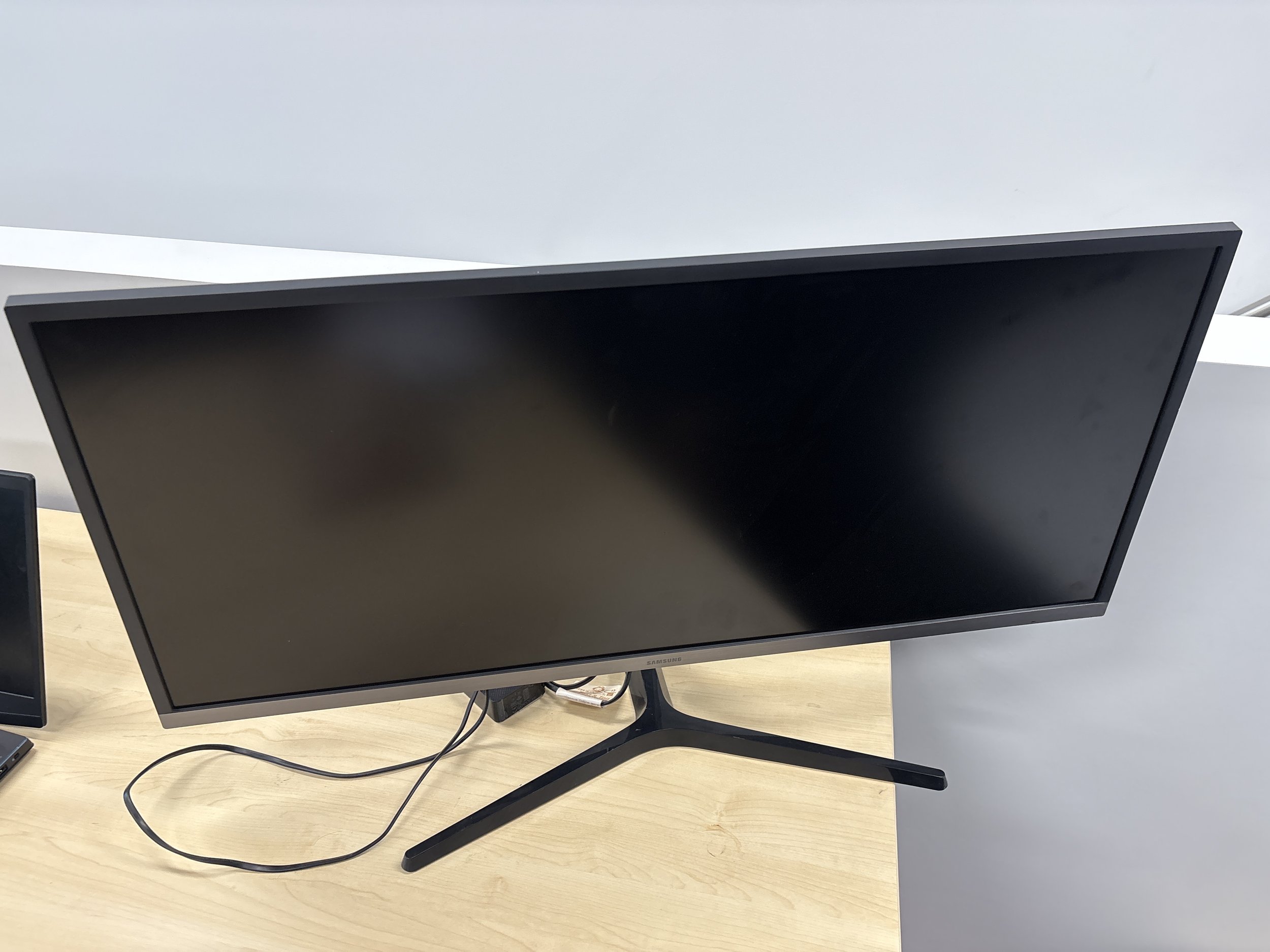 Samsung 34" Ultra WQHD Monitor with 21:9 Wide Screen