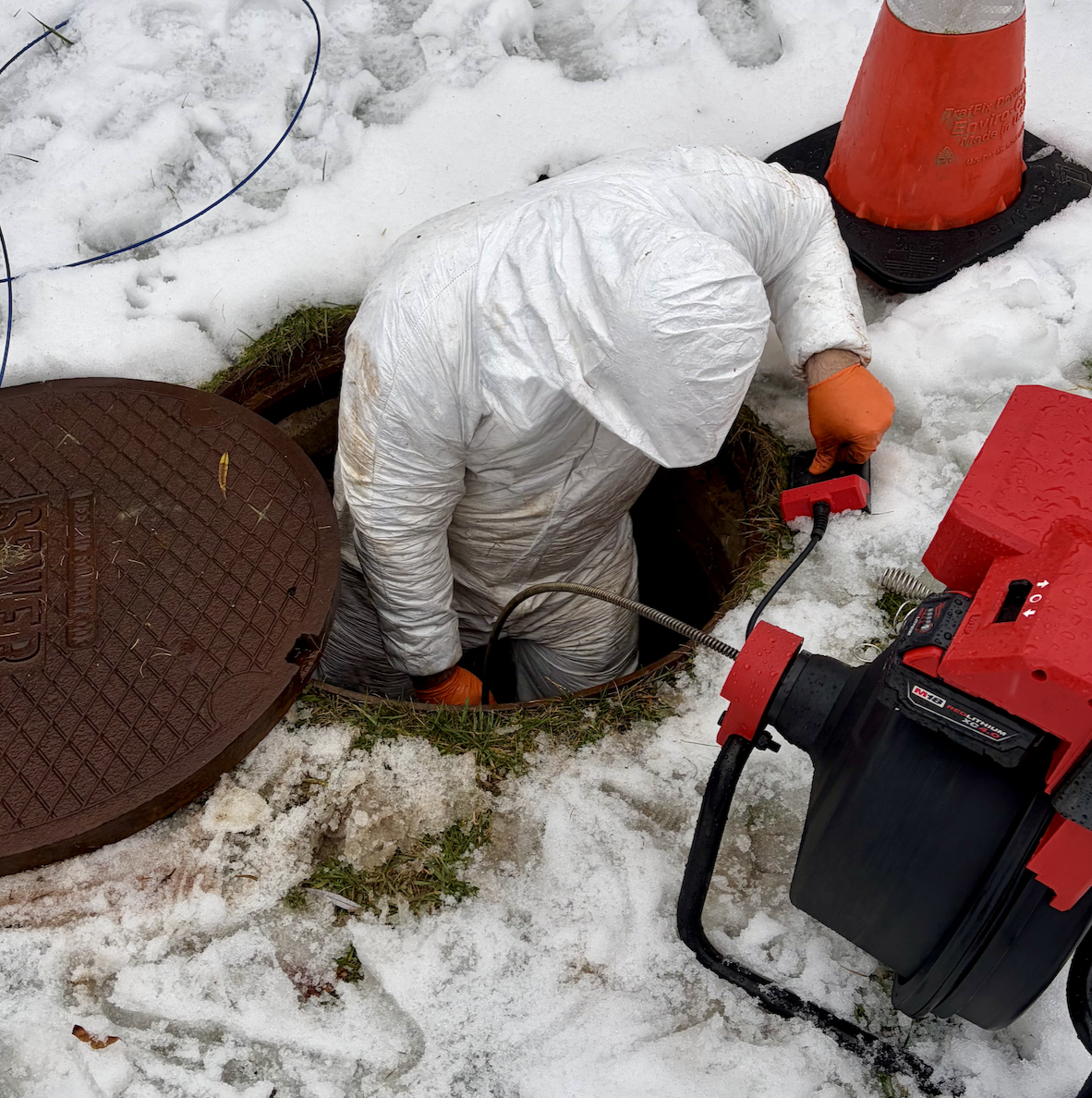 24/7 Sewer Line Clog Removal