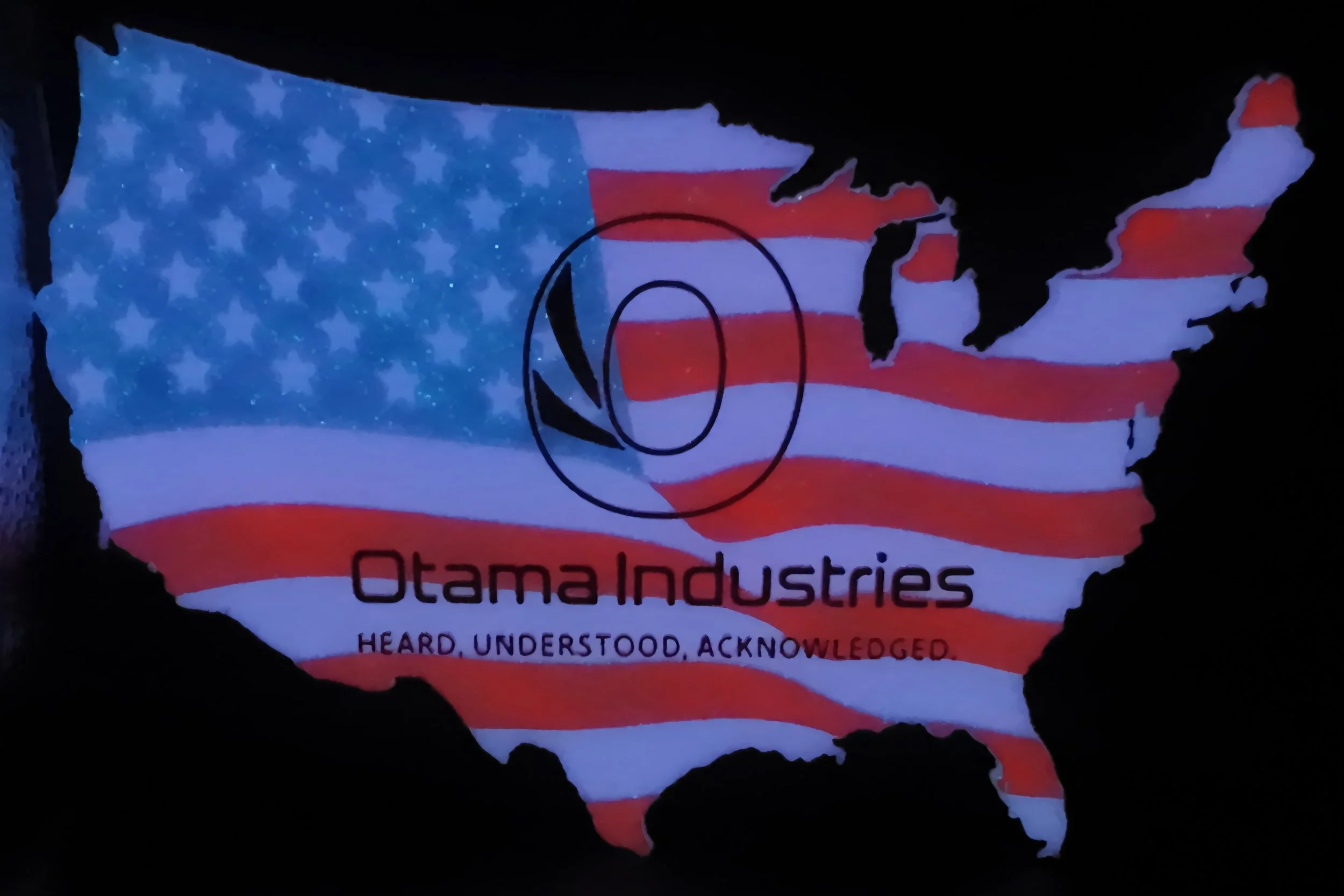 USA Glow in the dark - US MAP Logo - No light source, Charged under UV lamp for 15 minutes. 