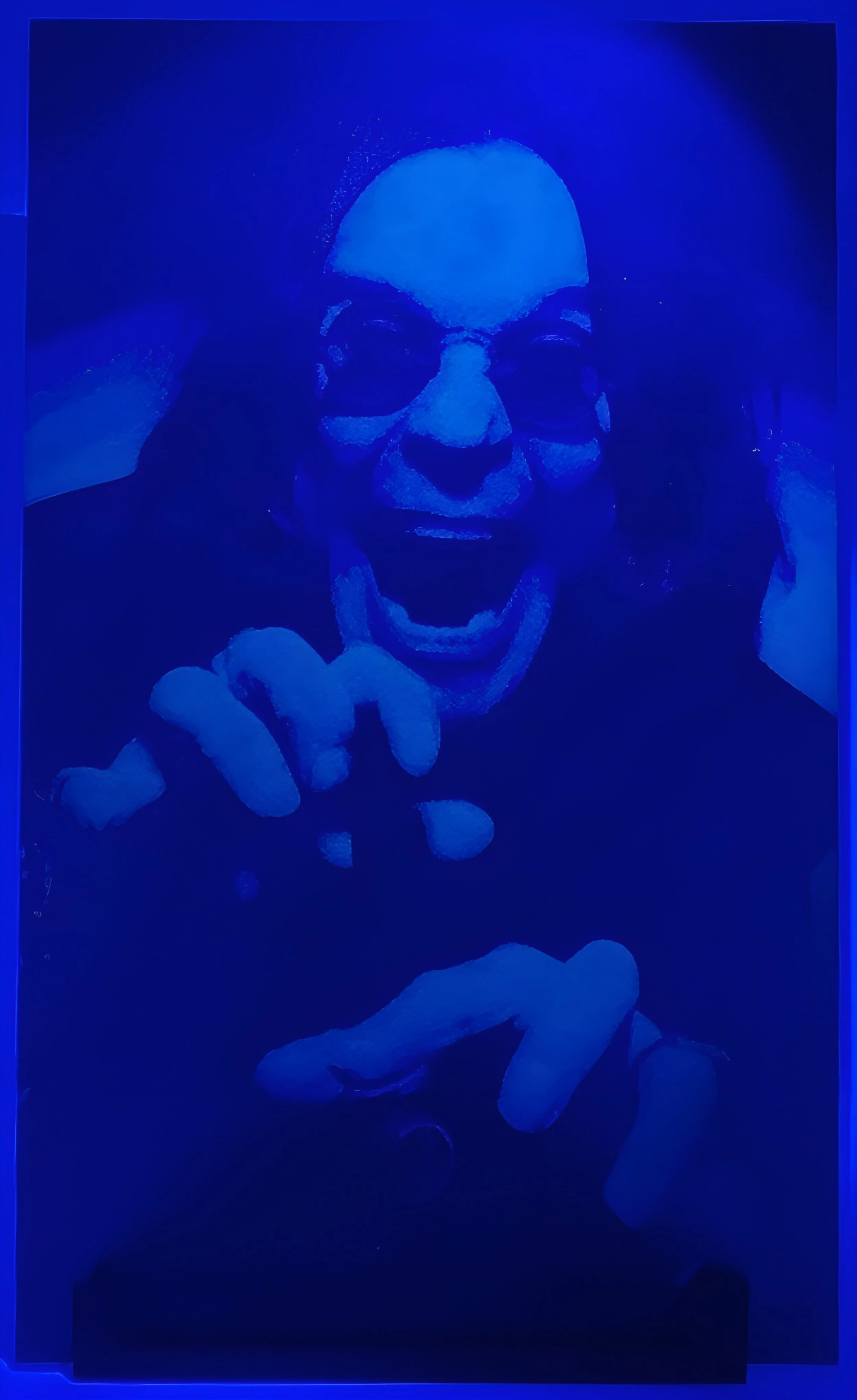 Ozzy Ozbourne - The dark prince in stunning detail. UV Reactive so you can see him even when the lights go out.

(UV Lighting)