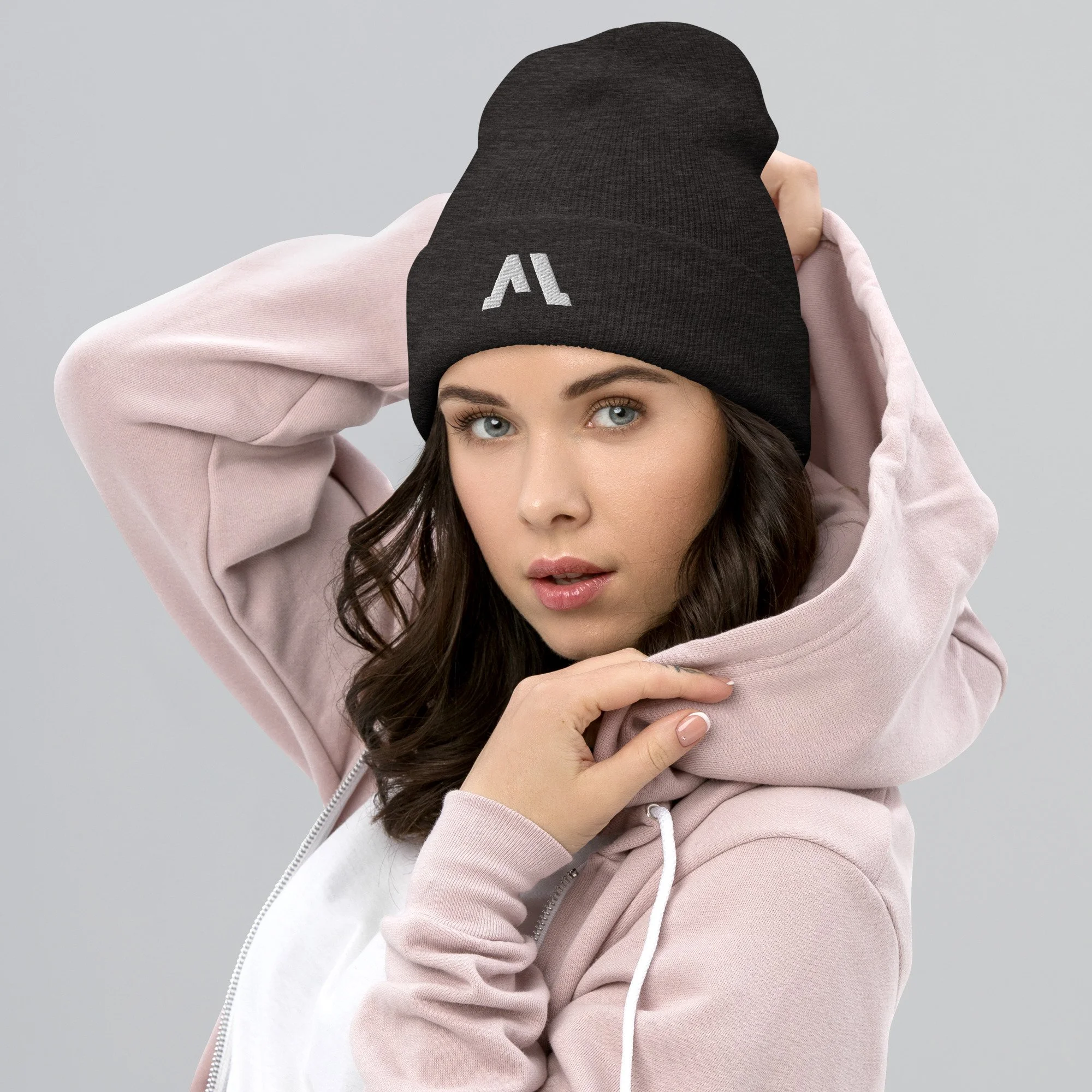 Gorro "Cuffed Beanie" | Ajustável e Confortável | Turbo Acrílico | MT GAMING MERCH