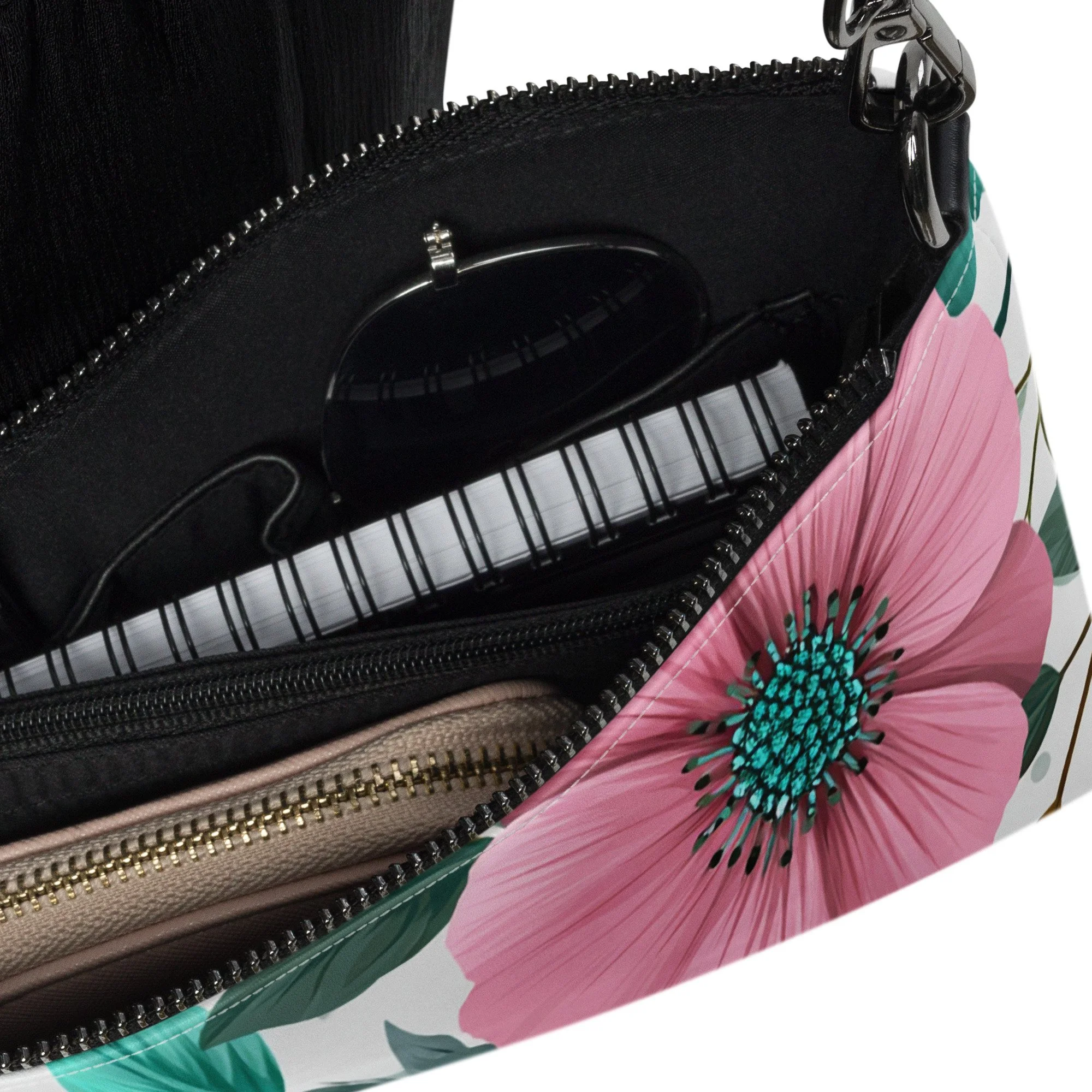 Bolsa Crossbody em Pele Sintética – Versátil, com Alças Removíveis e Organização Interior