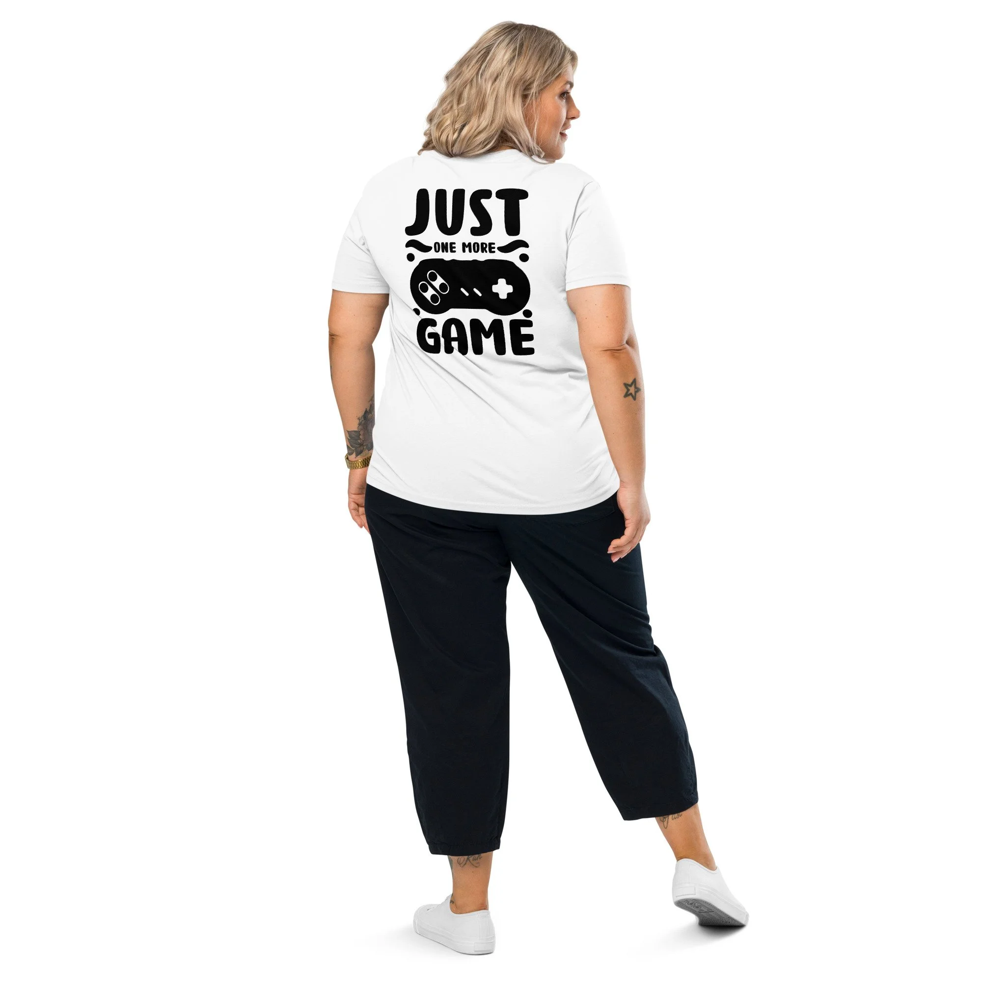 T-shirt Unissexo "JUST ONE MORE GAME" MT Gaming – Algodão Orgânico, Conforto e Estilo