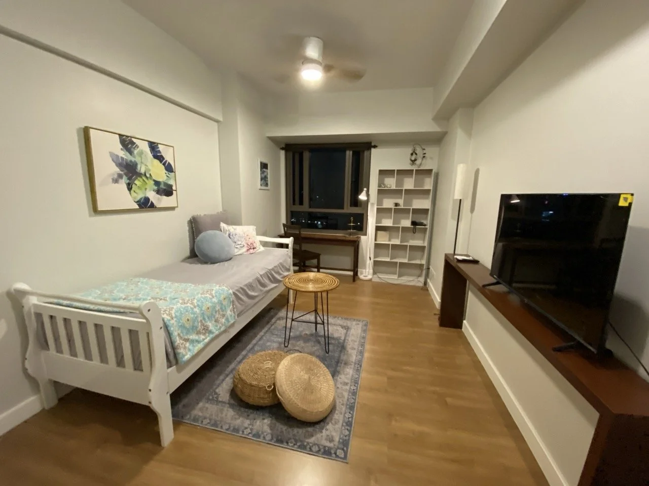studio condo 27 sq.m. near Ateneo, The Arton By Rockwell