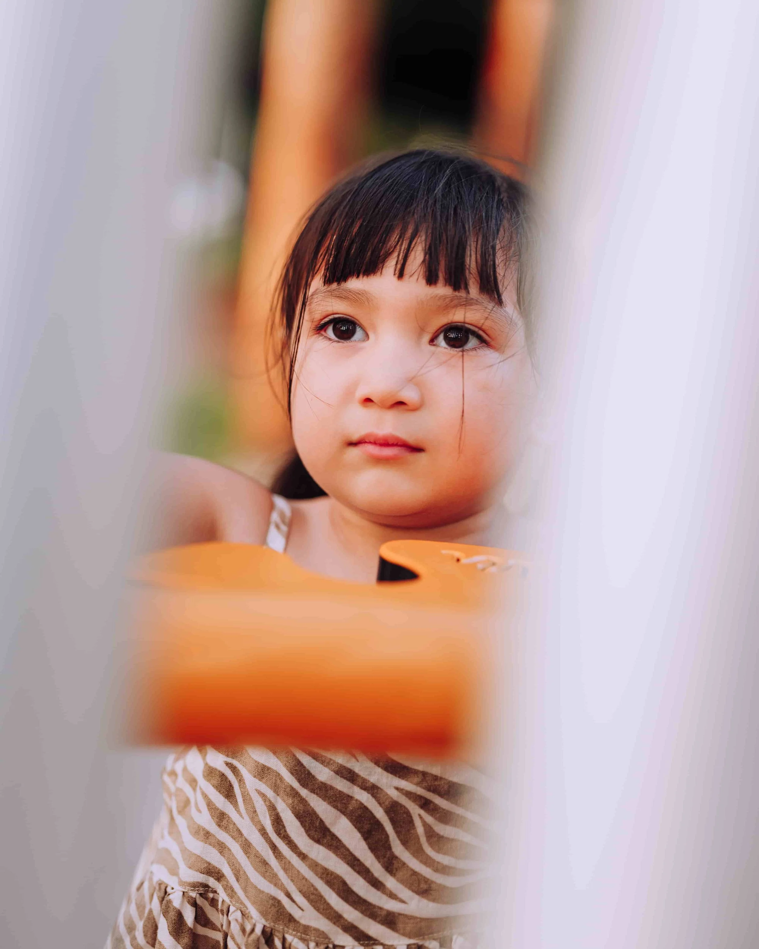 little focuses on playing