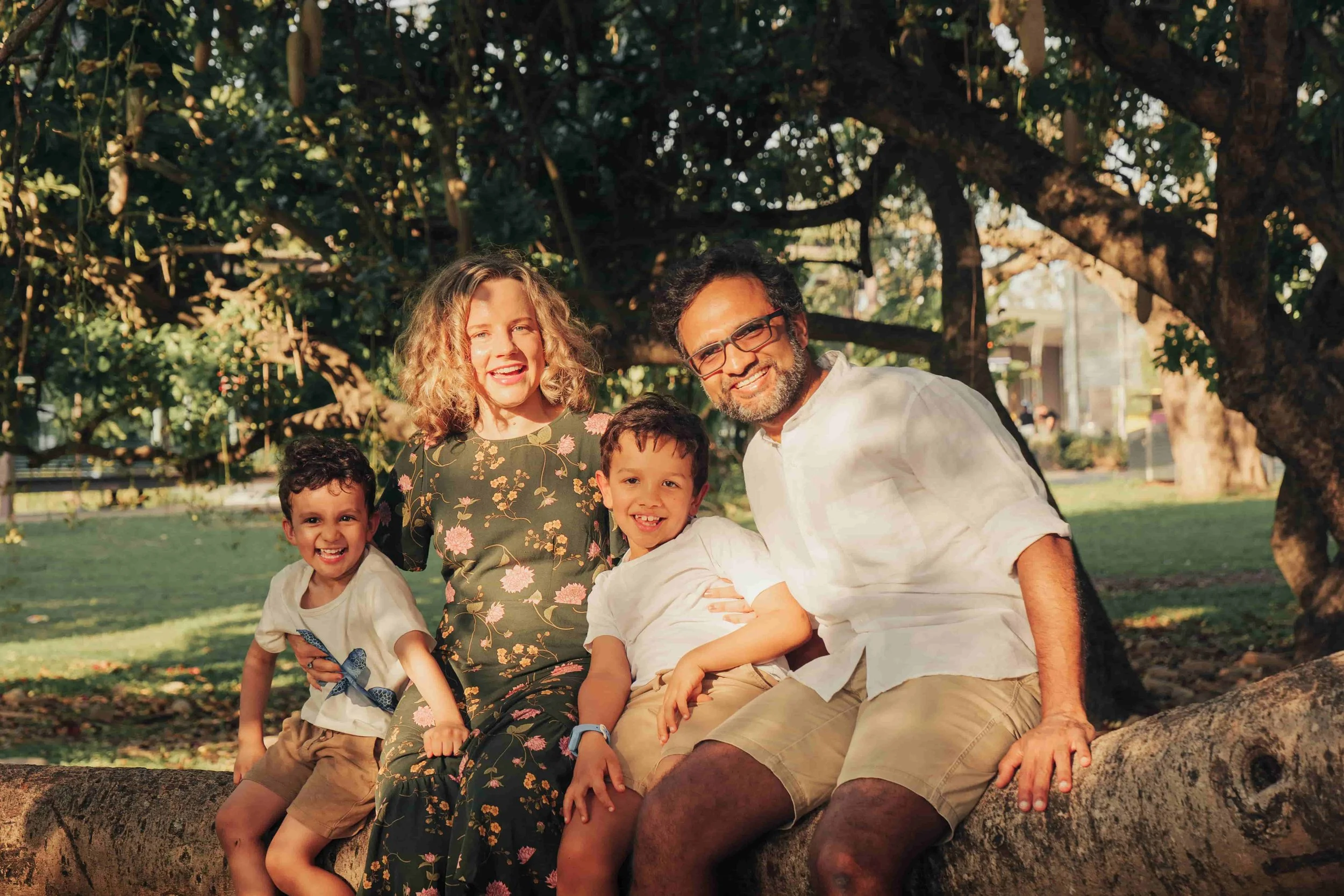 Family photoshoot during sunset