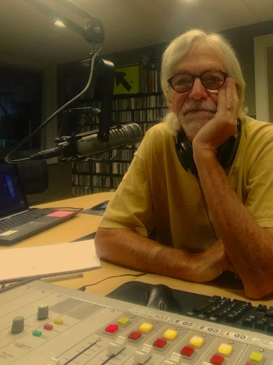 Your host, Dave Ball, DJ and talk host at Viseutopiaradio. North Portugal bringing you the greats fro The GTrateful Dead, Joplin, RL Burnside and emerging local artists, signed and unsigned. All music is original, no AI created sounds. Thats my pledg