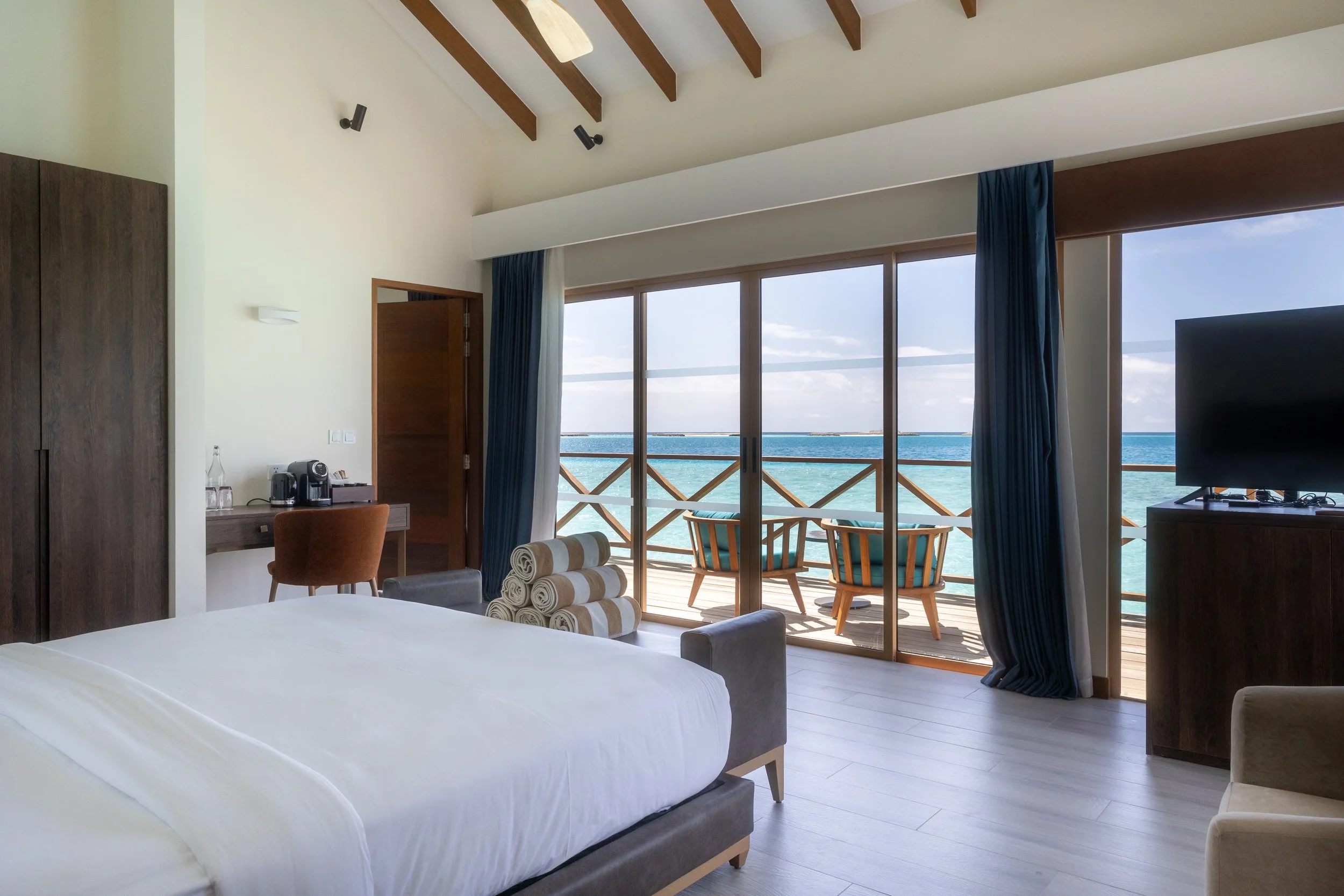 Lagoon Residence - Bedroom.jpg