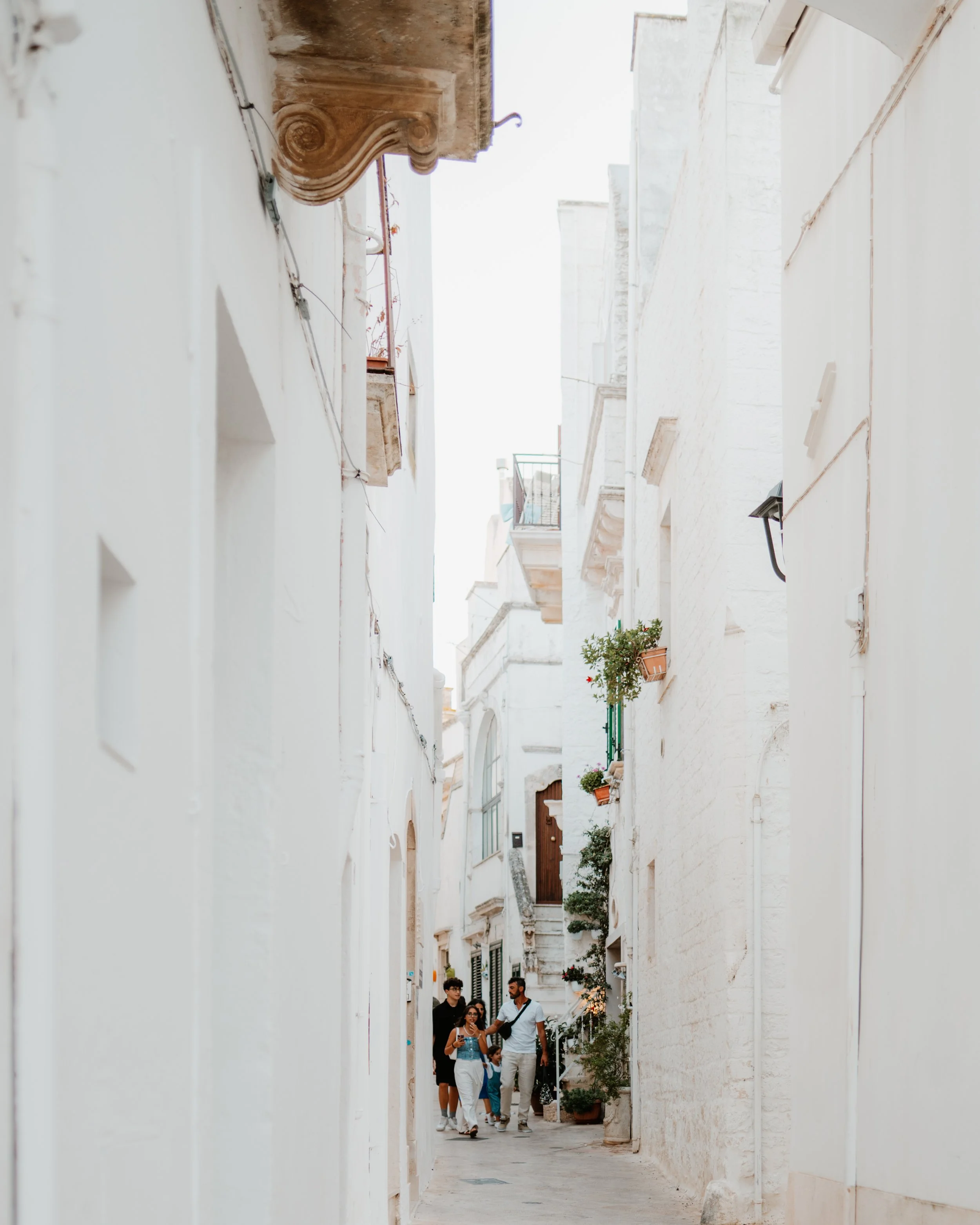 Locorotundo white street.jpg