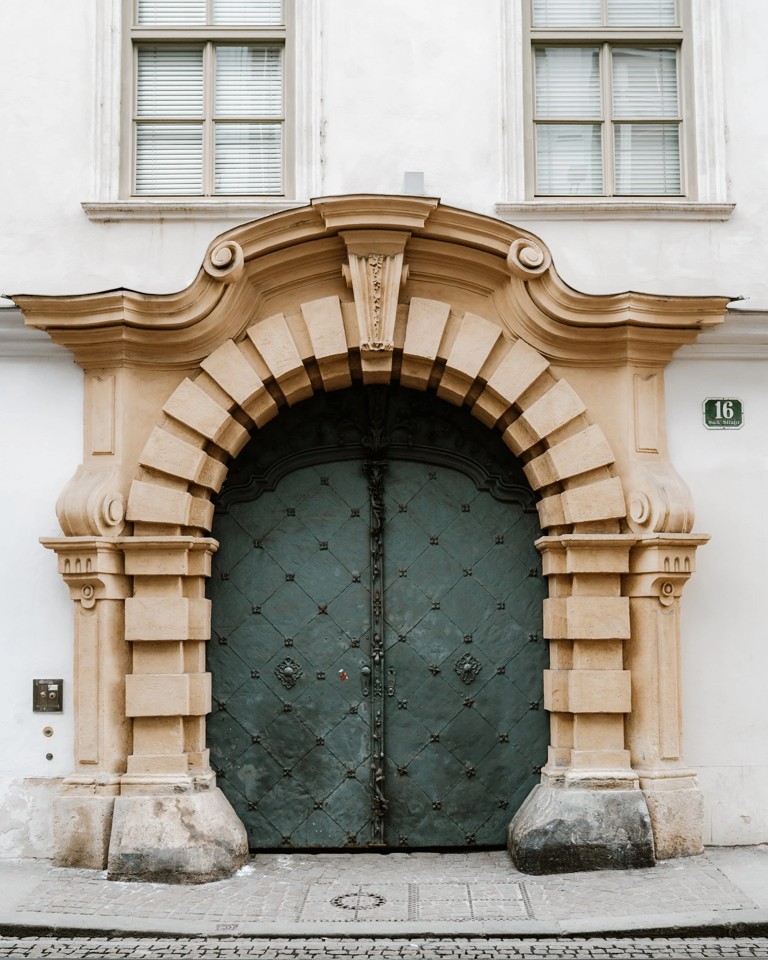 Door in Graz.jpg