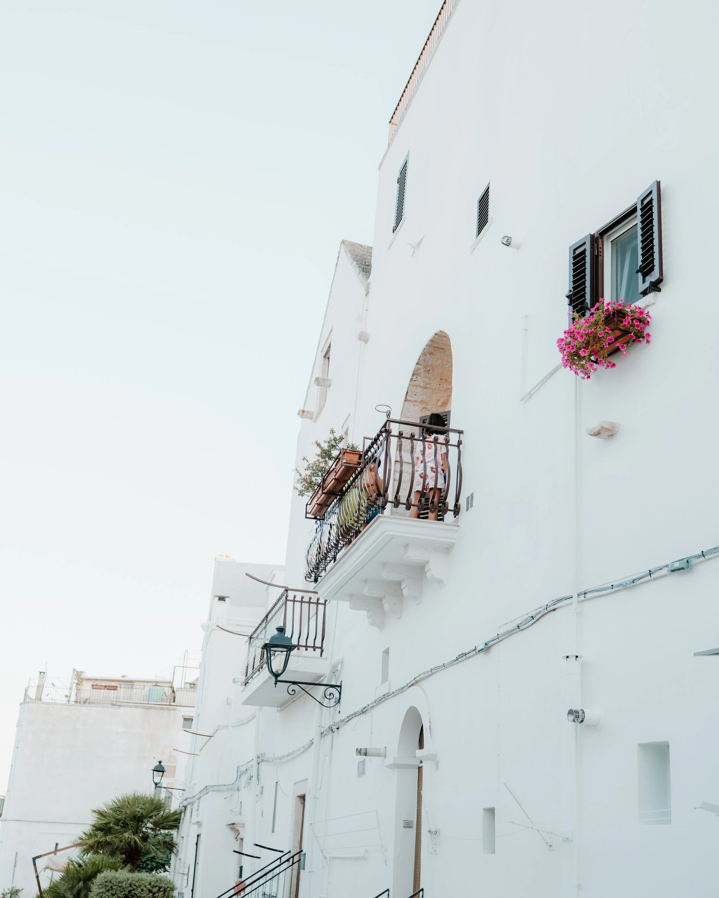 White house in Locorotondo.jpg