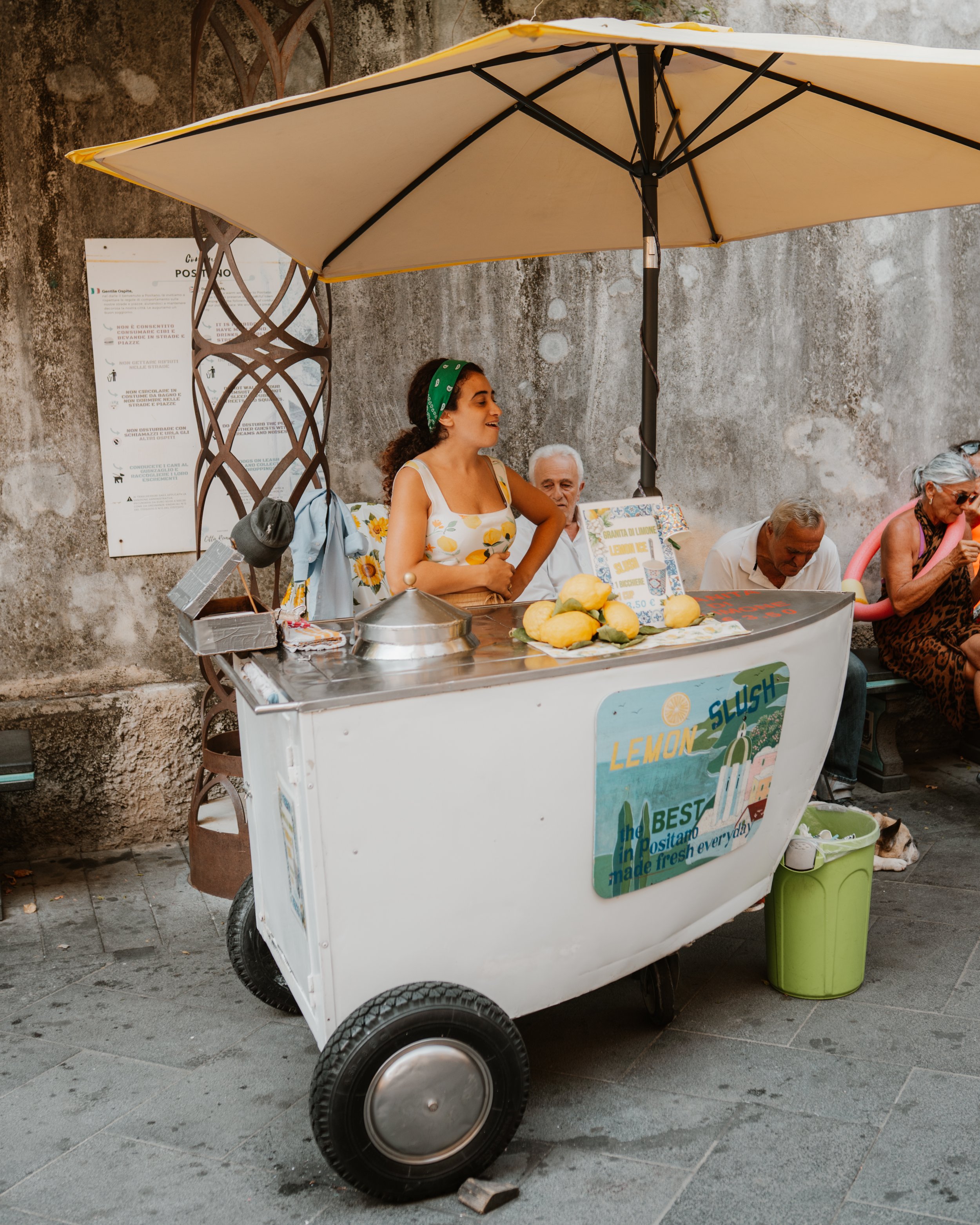 Amalfi limoncelo.jpg