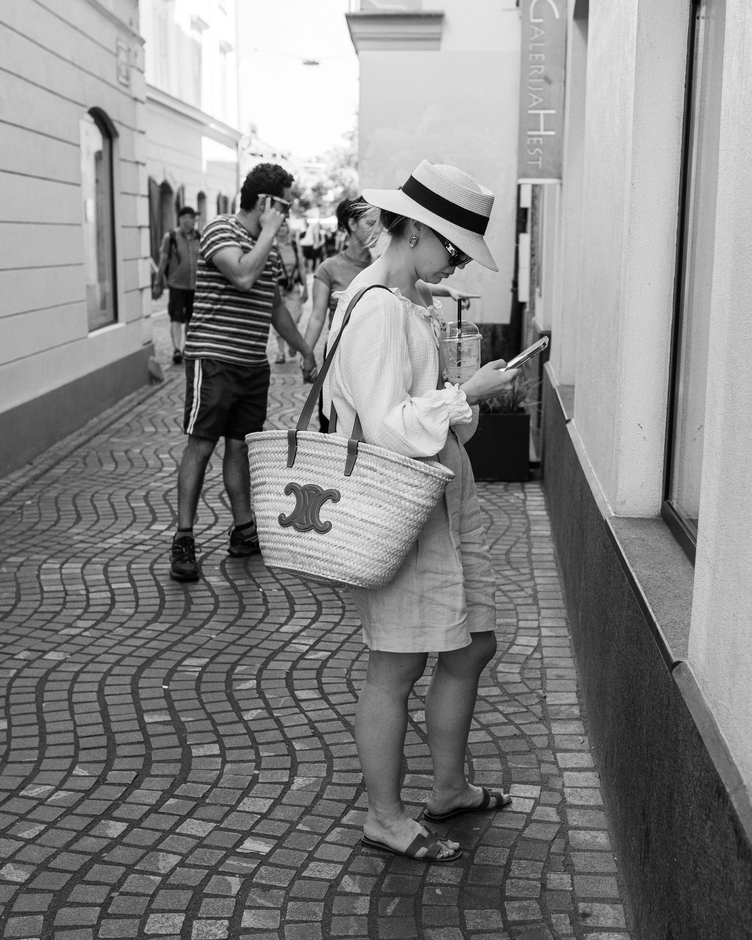 Ljubaljana lady in bnw.jpg