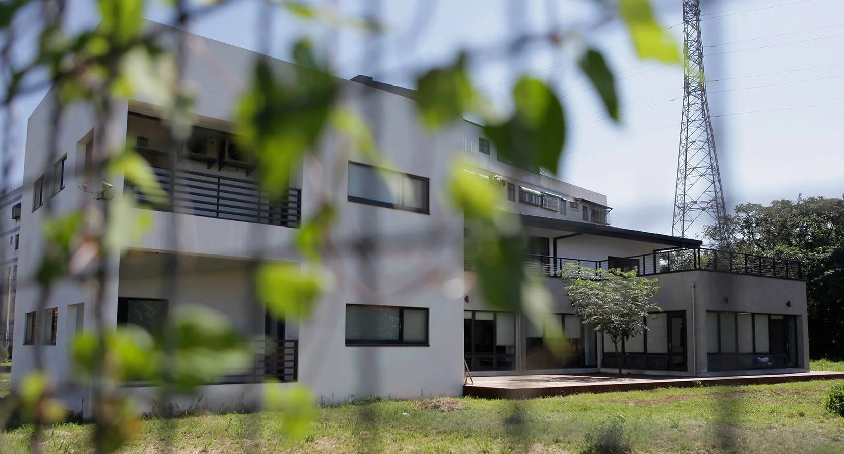 Chouse03.jpg
