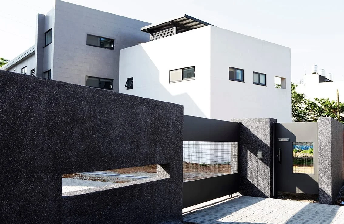 Chouse01.jpg