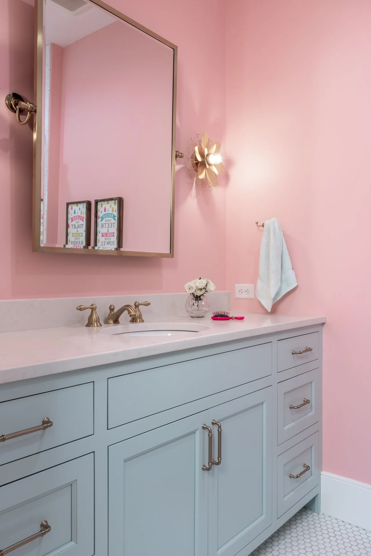 Lynn Court Girls Bath