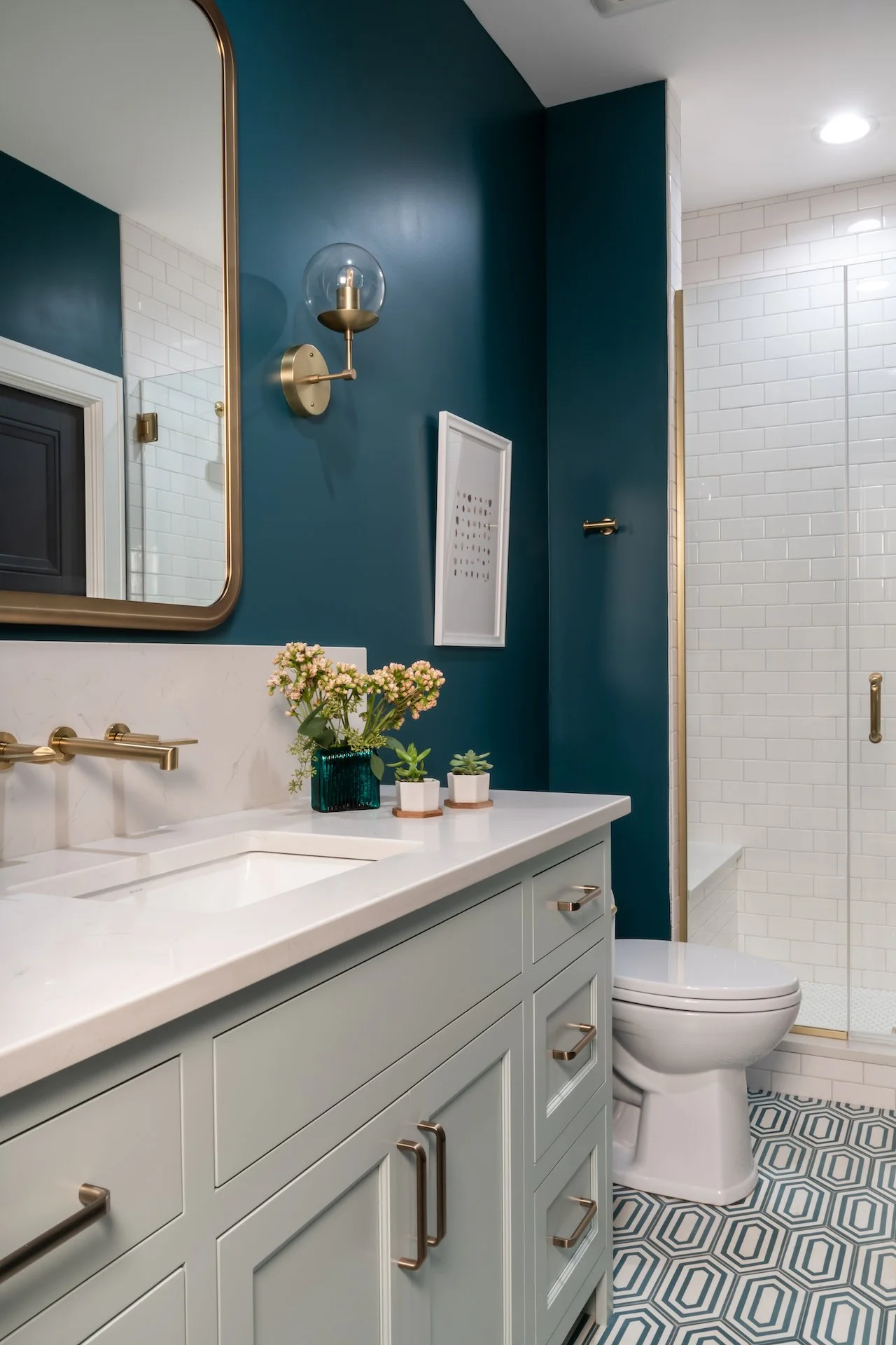 EKI_Lynn Court Guest Bath_01.jpg