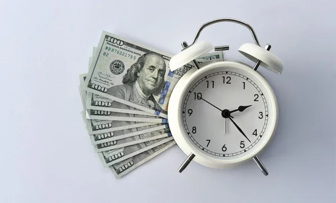 IT-hourly-rate-time-is-money.webp