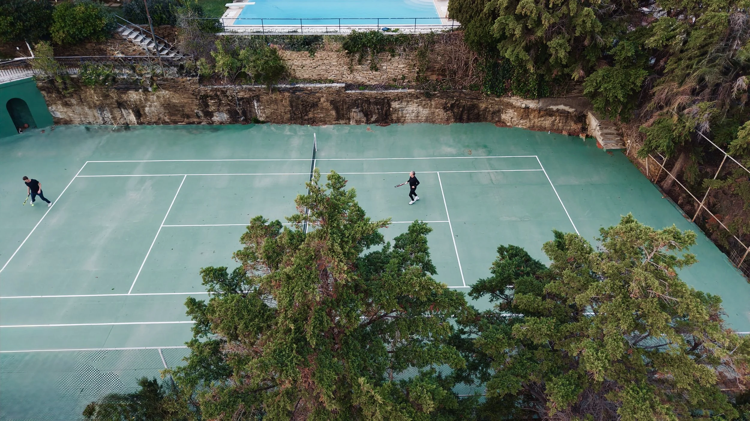 Karma Lia tennis court.jpg