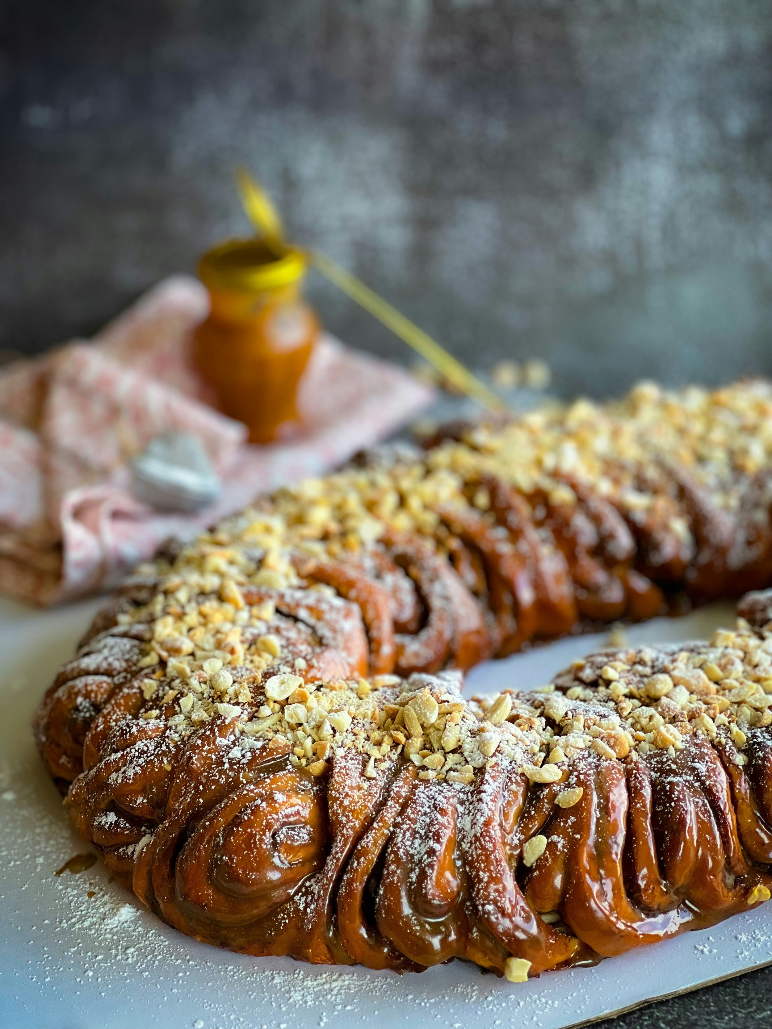 Croissant braid with toffee
