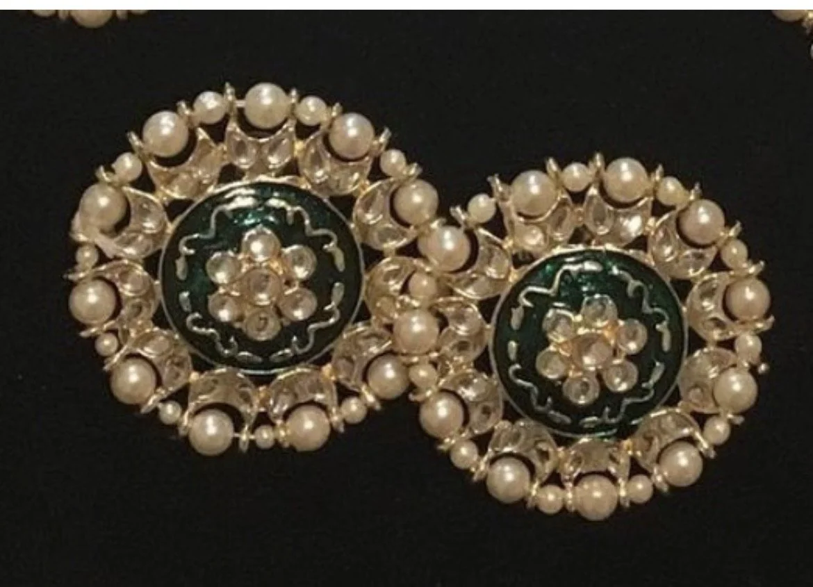 Elegant Emerald with Pearls Earrings