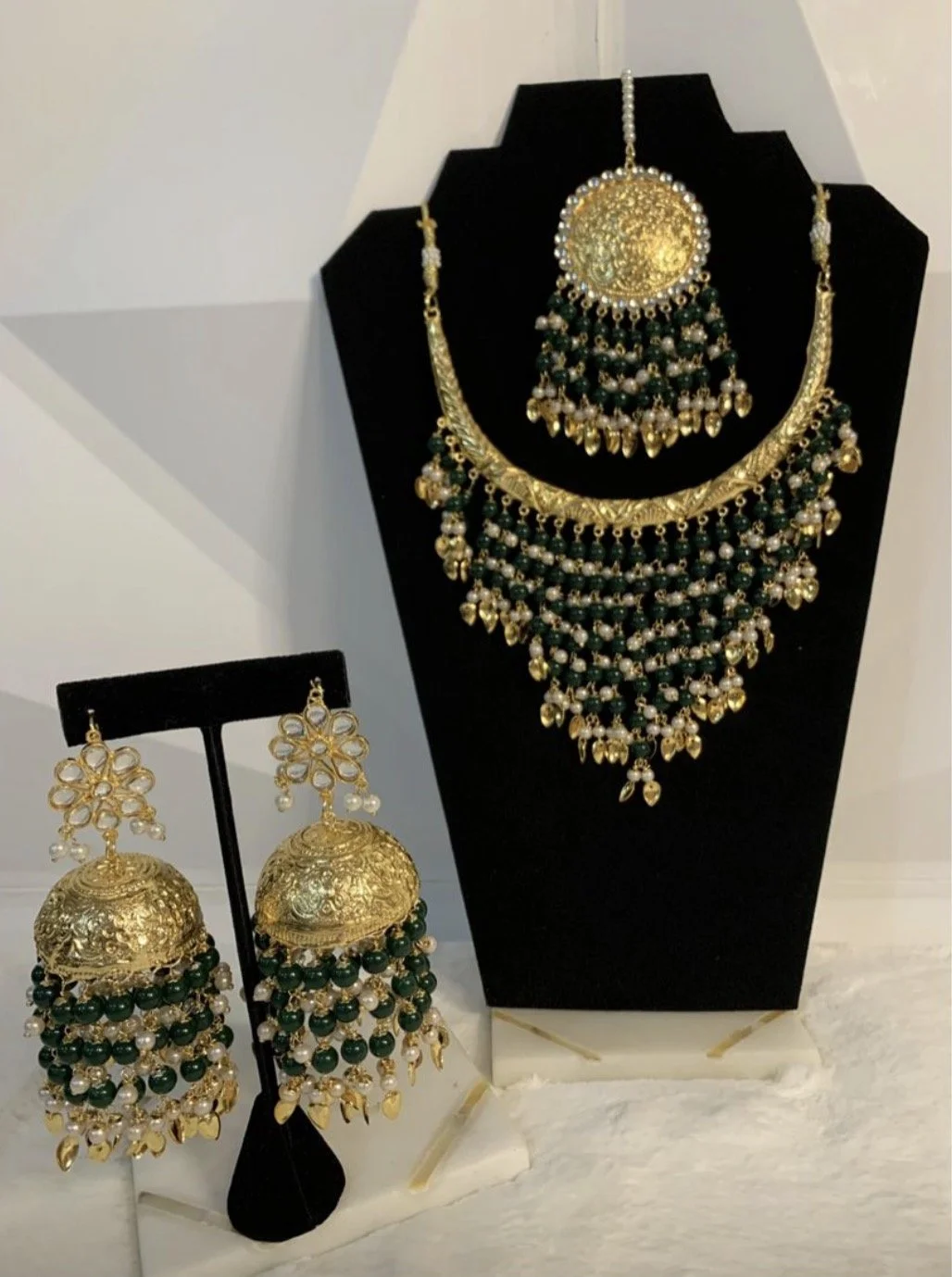 Royal Traditional Jaggo Set with Puppies Patti & Green Beads