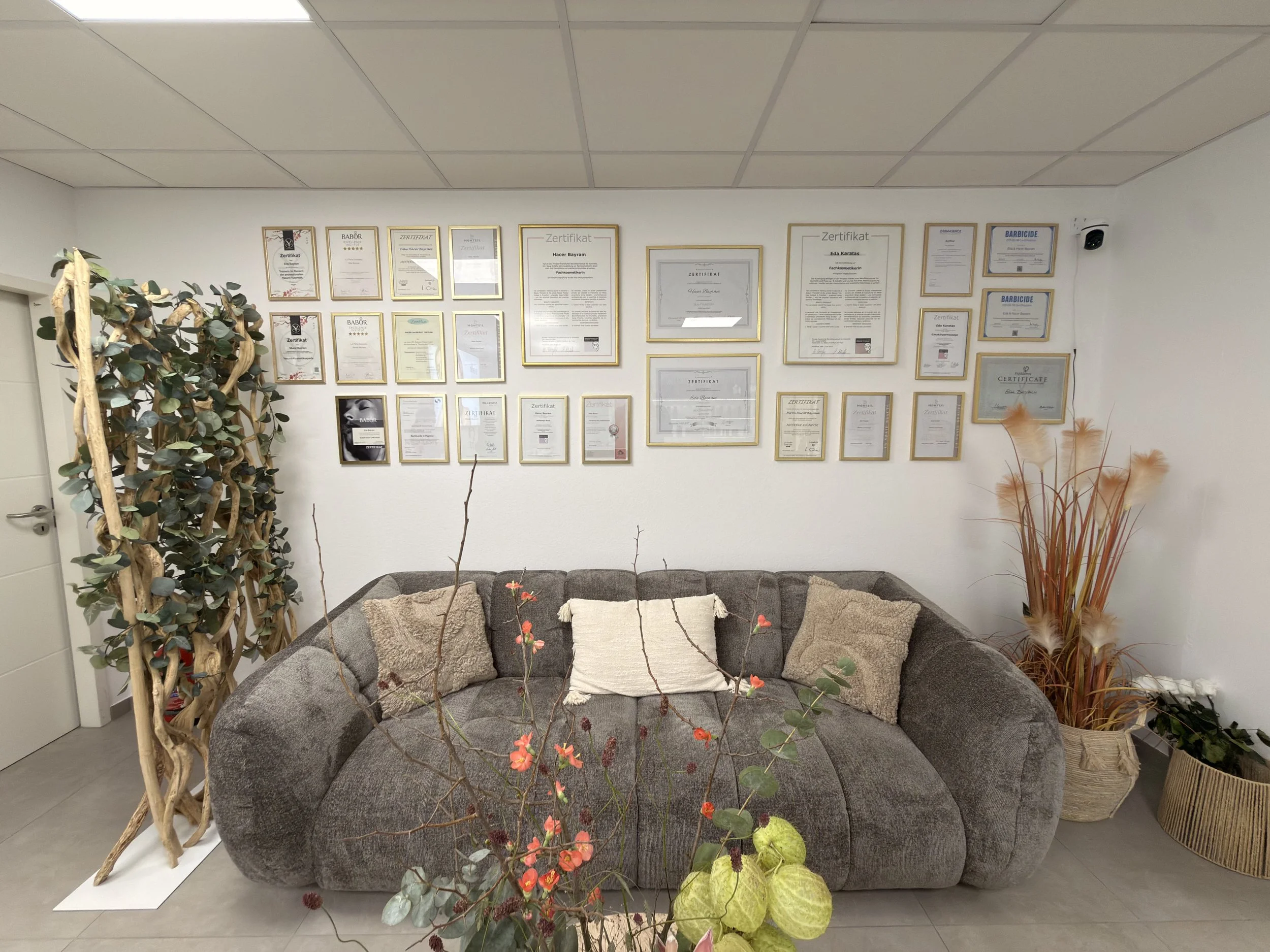 La Perla Cosmetic Darmstadt / Zertifikate