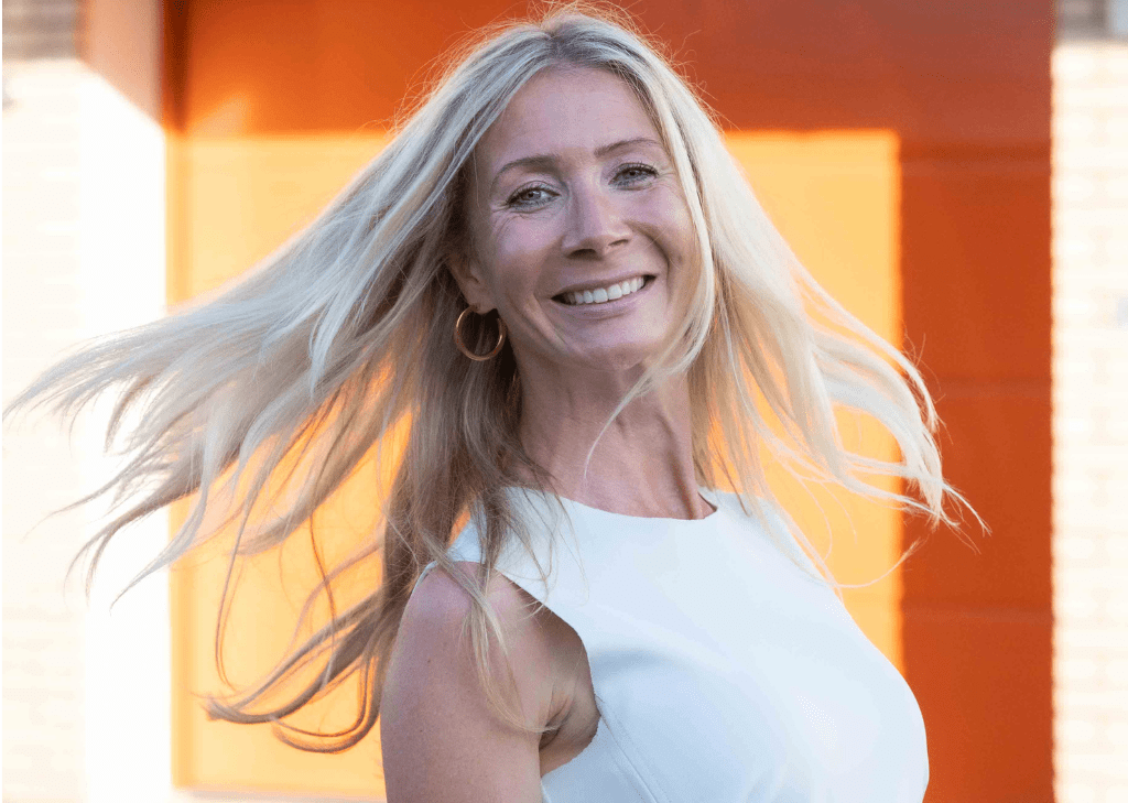 ZichtBahr_Claudia_2025.pdf (1)-min.png