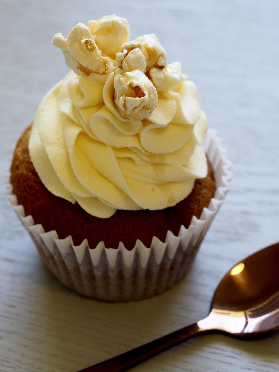 Lynn B Sweet Cupcake Dozen
