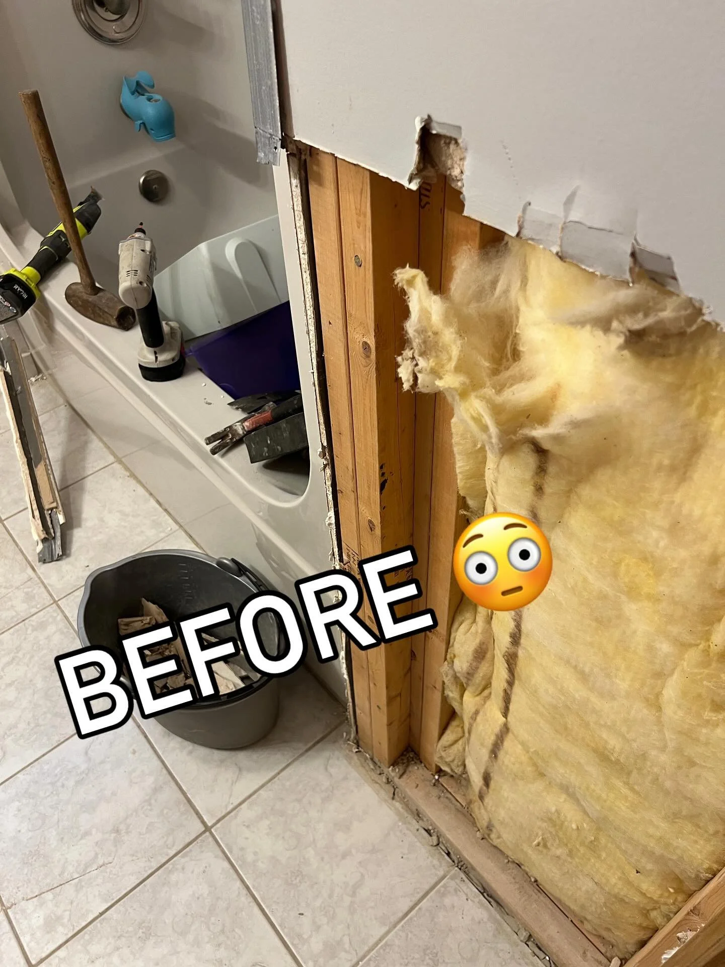 Water leaks are the worst 🥴 BUT an opportunity for something ✨ new and fresh!! ✨ 
.
.
.
.
.
.
#828isgreat  #interiordesign #renovation #bathtub #colorfultile #southernelegance #southerneleganceinteriors