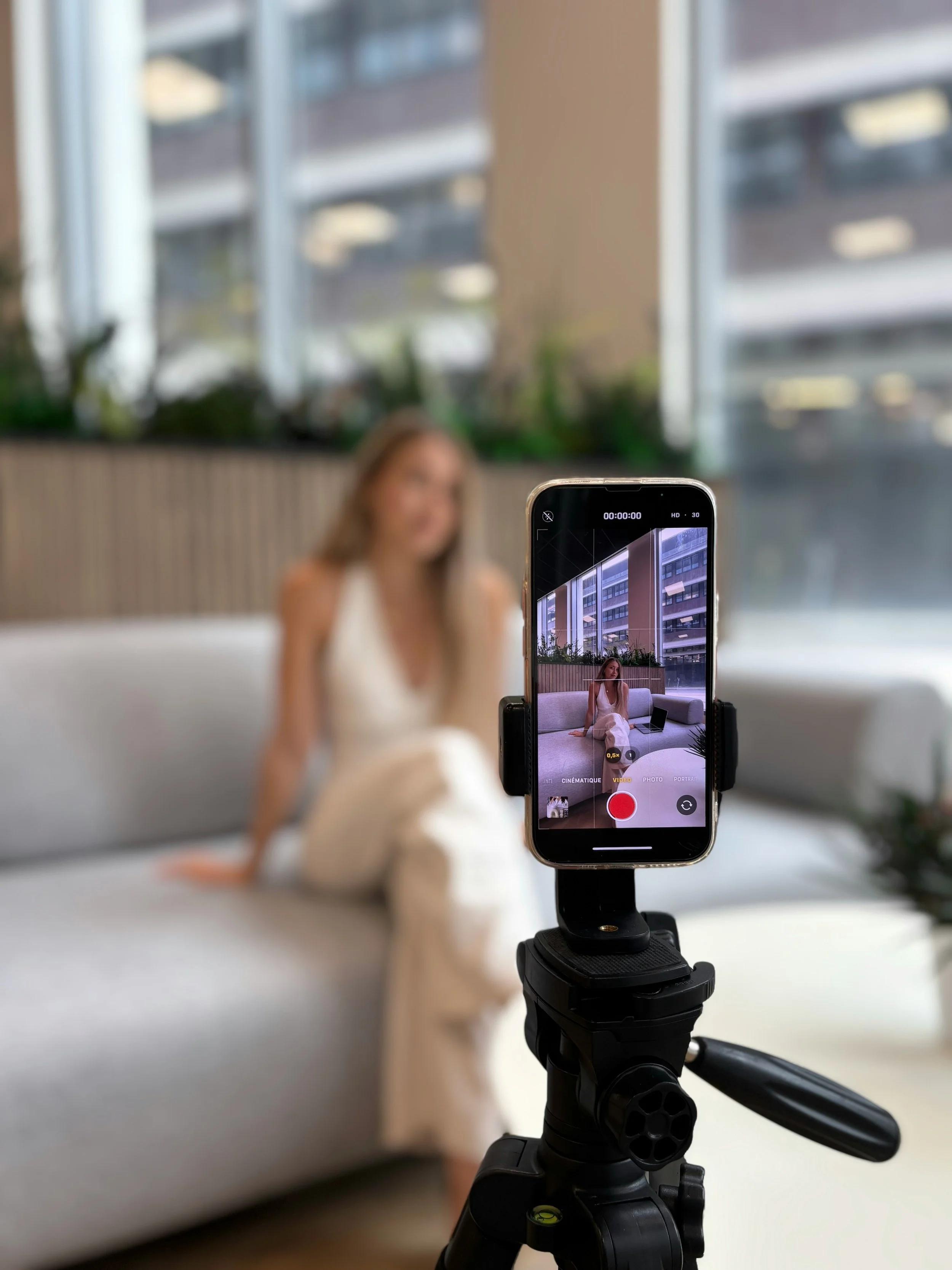 Why Brands Are Moving From Influencers to Expert Creators