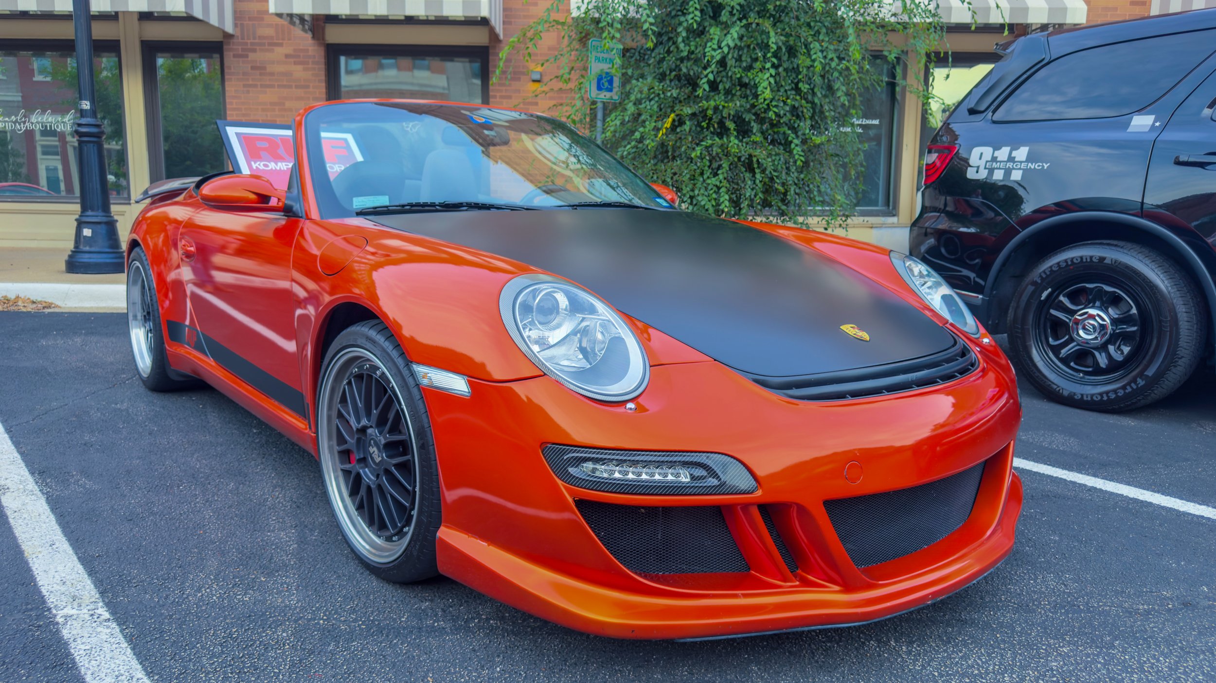 Porche 911 front 45.jpg