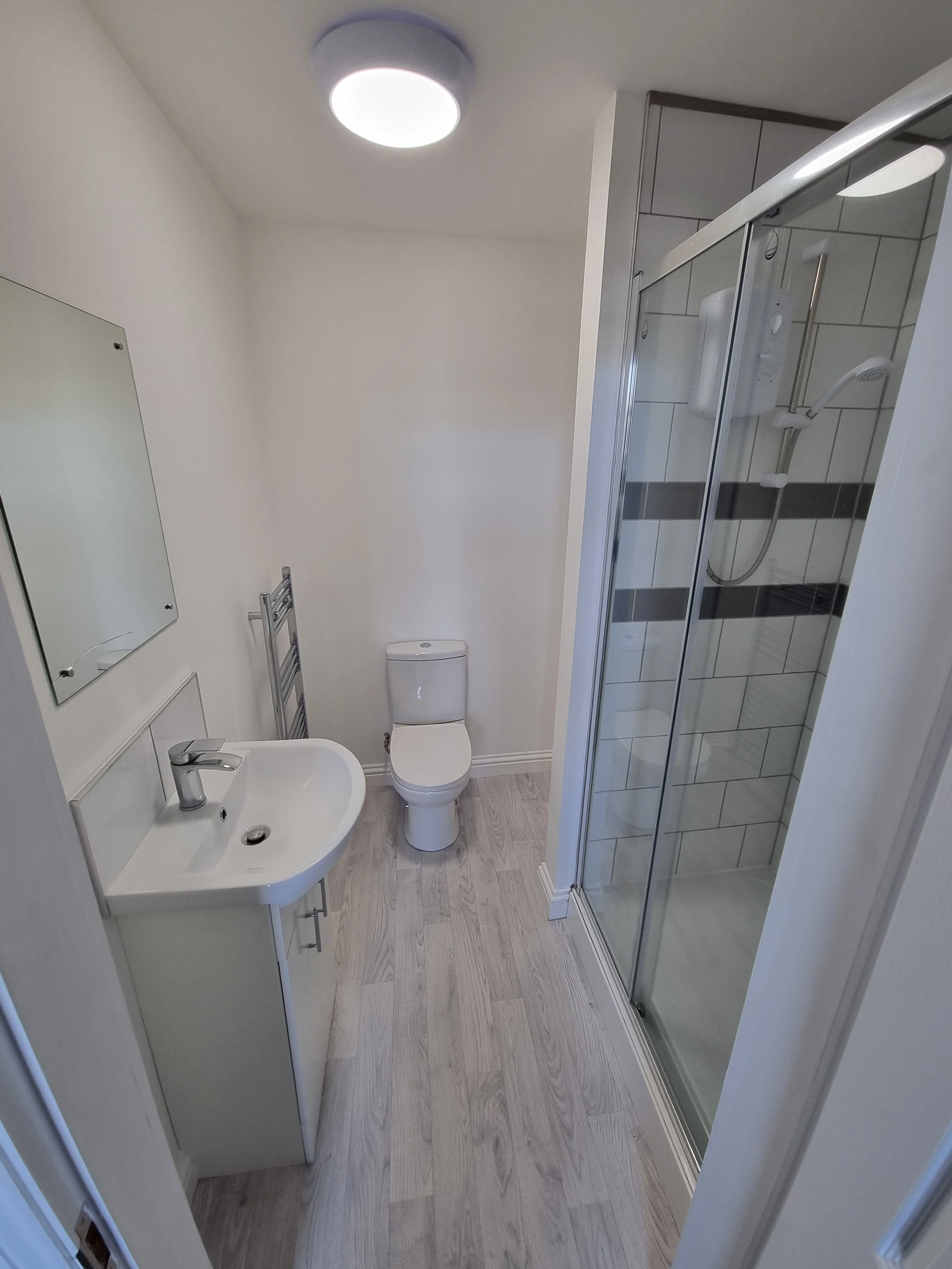 Bedroom 2 - Ensuite Bathroom.jpg